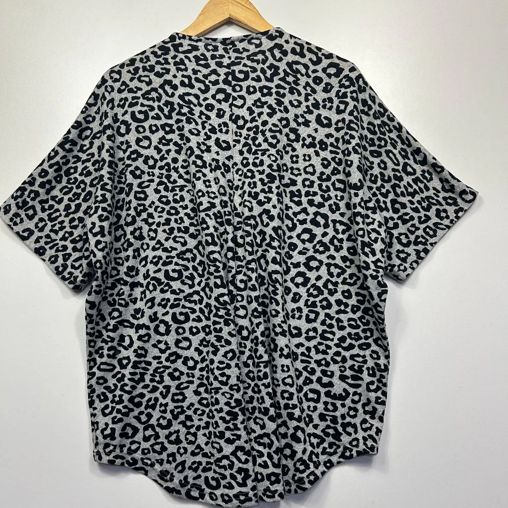 Katies Black and White Animal Print Top - Size XXL - Image 2