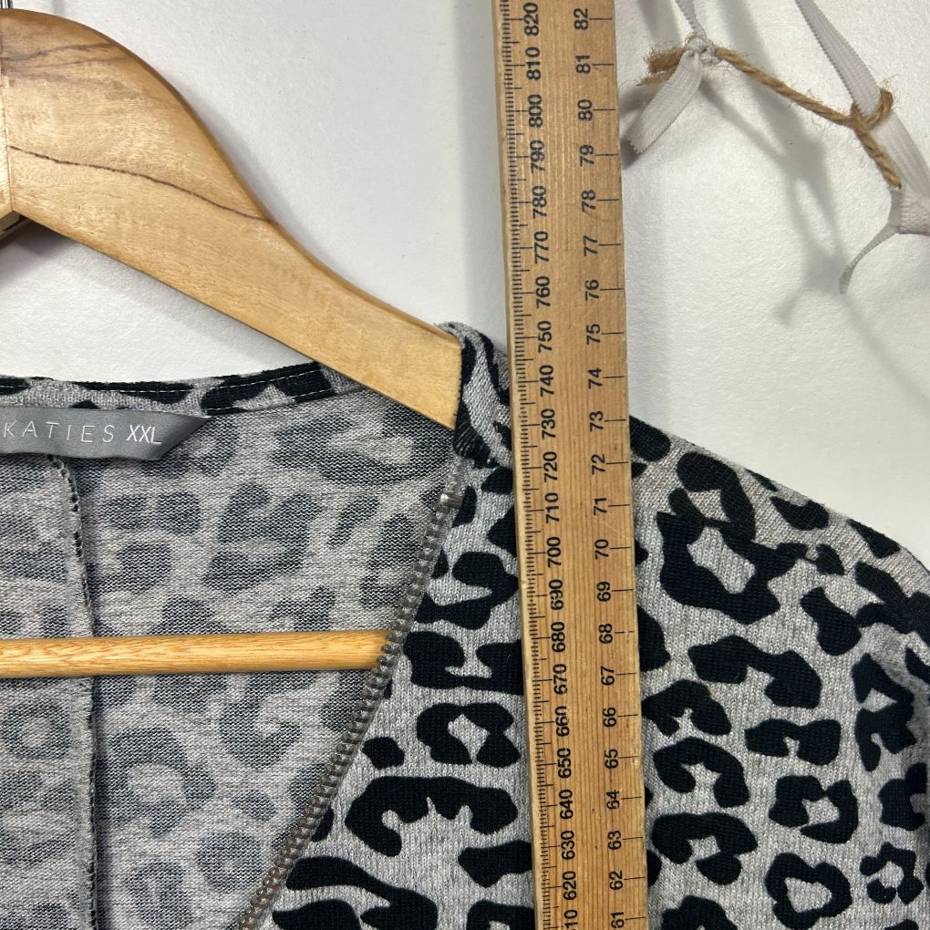 Katies Black and White Animal Print Top - Size XXL - Image 4