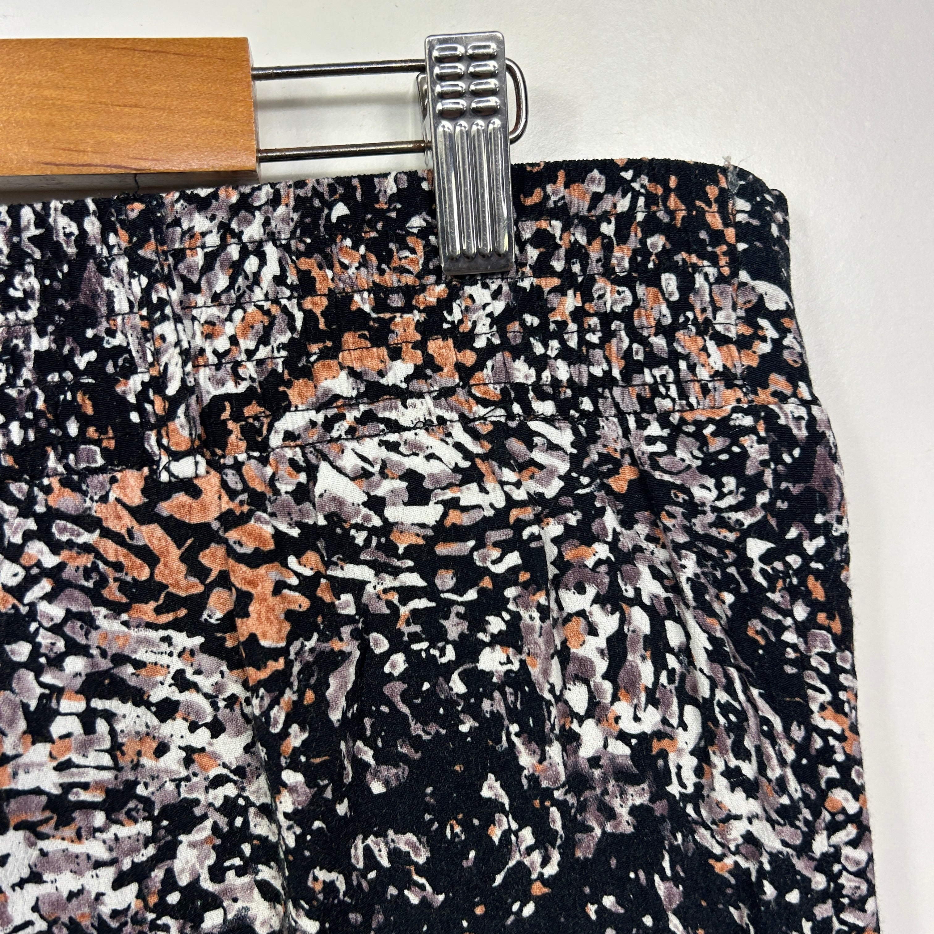 Katies Black Brown Abstract Print Pants - Size 18 - Image 4