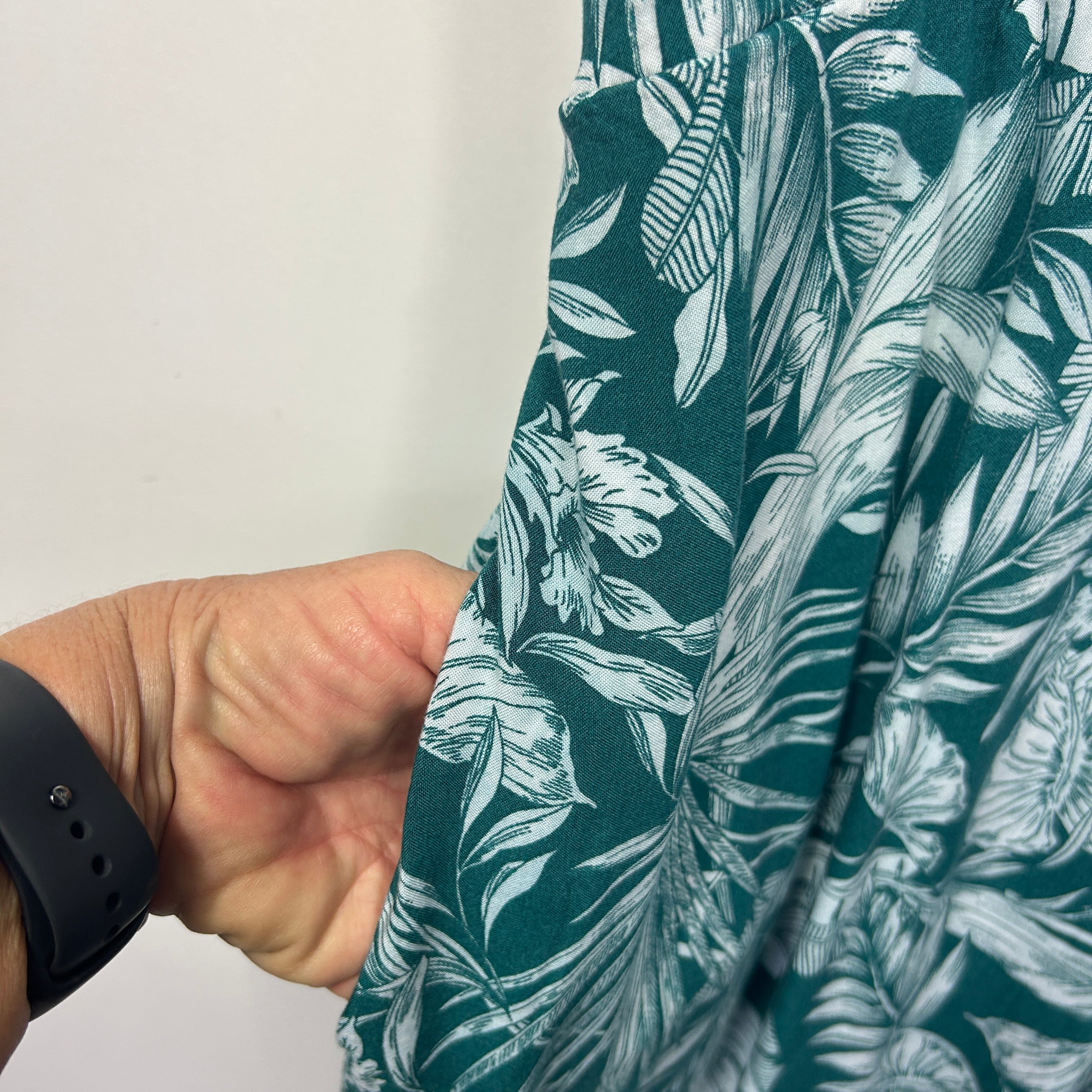 Katies Green Palm Print Maxi Dress - Size 12 - Image 3