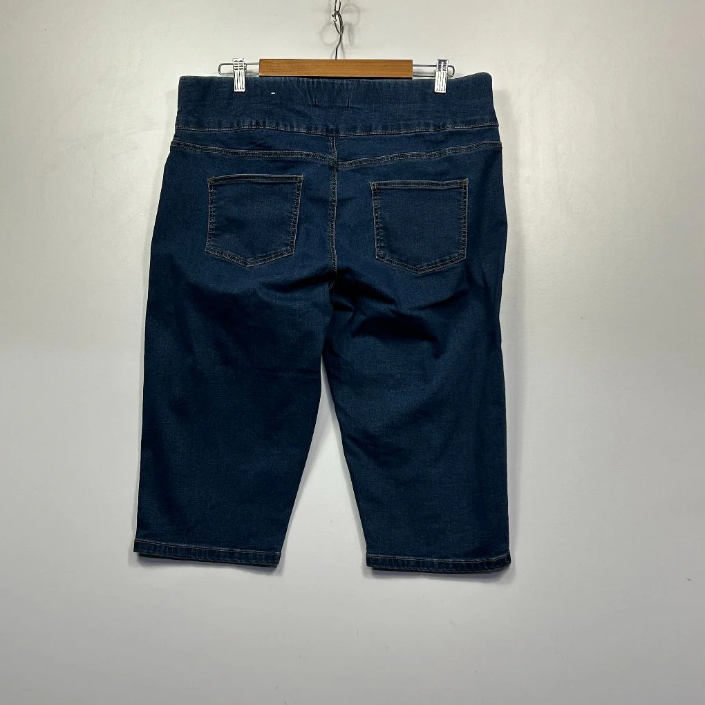 Katies Navy Cotton Denim Capri Pants - Size 16 - Image 2