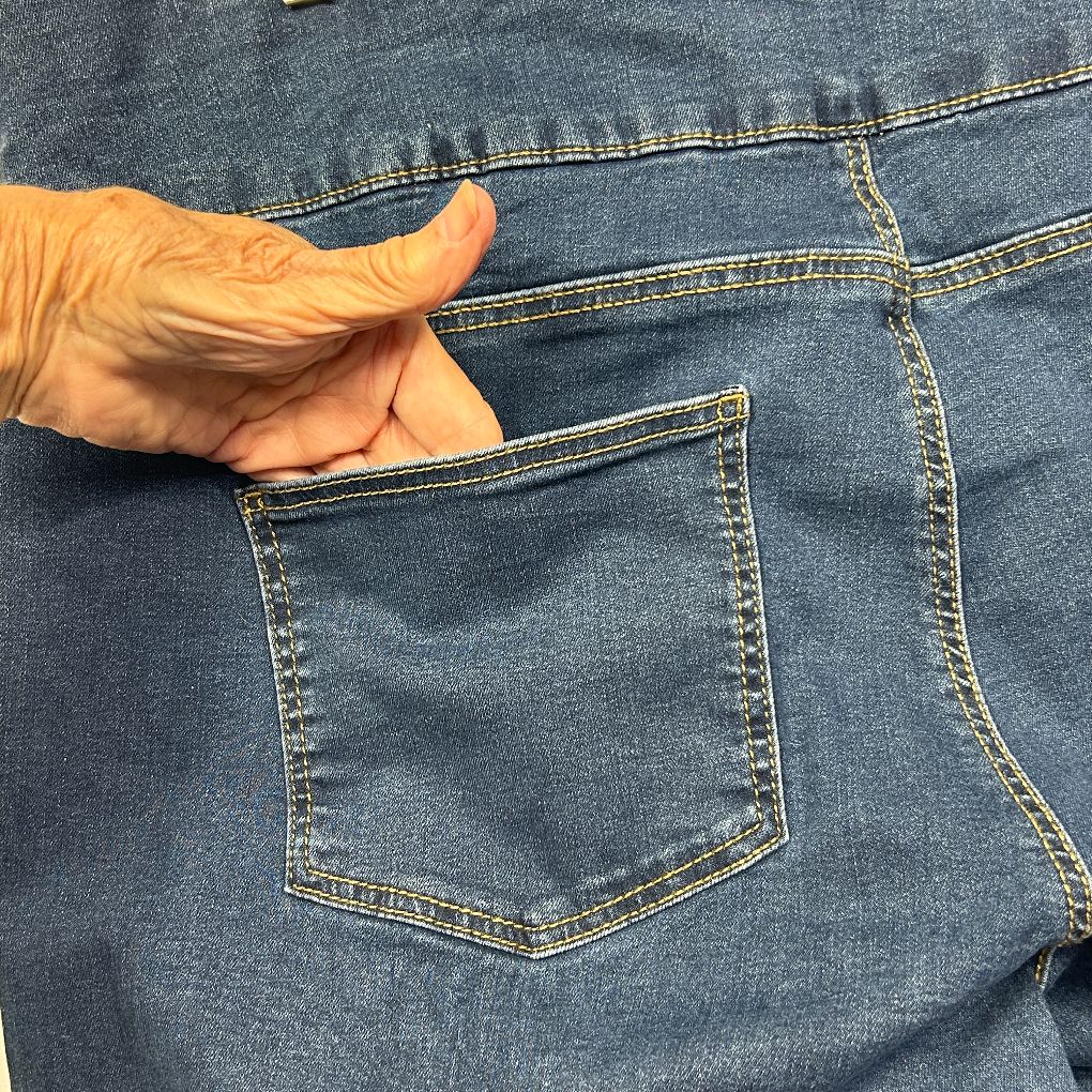 Katies Navy Cotton Denim Capri Pants - Size 16 - Image 5