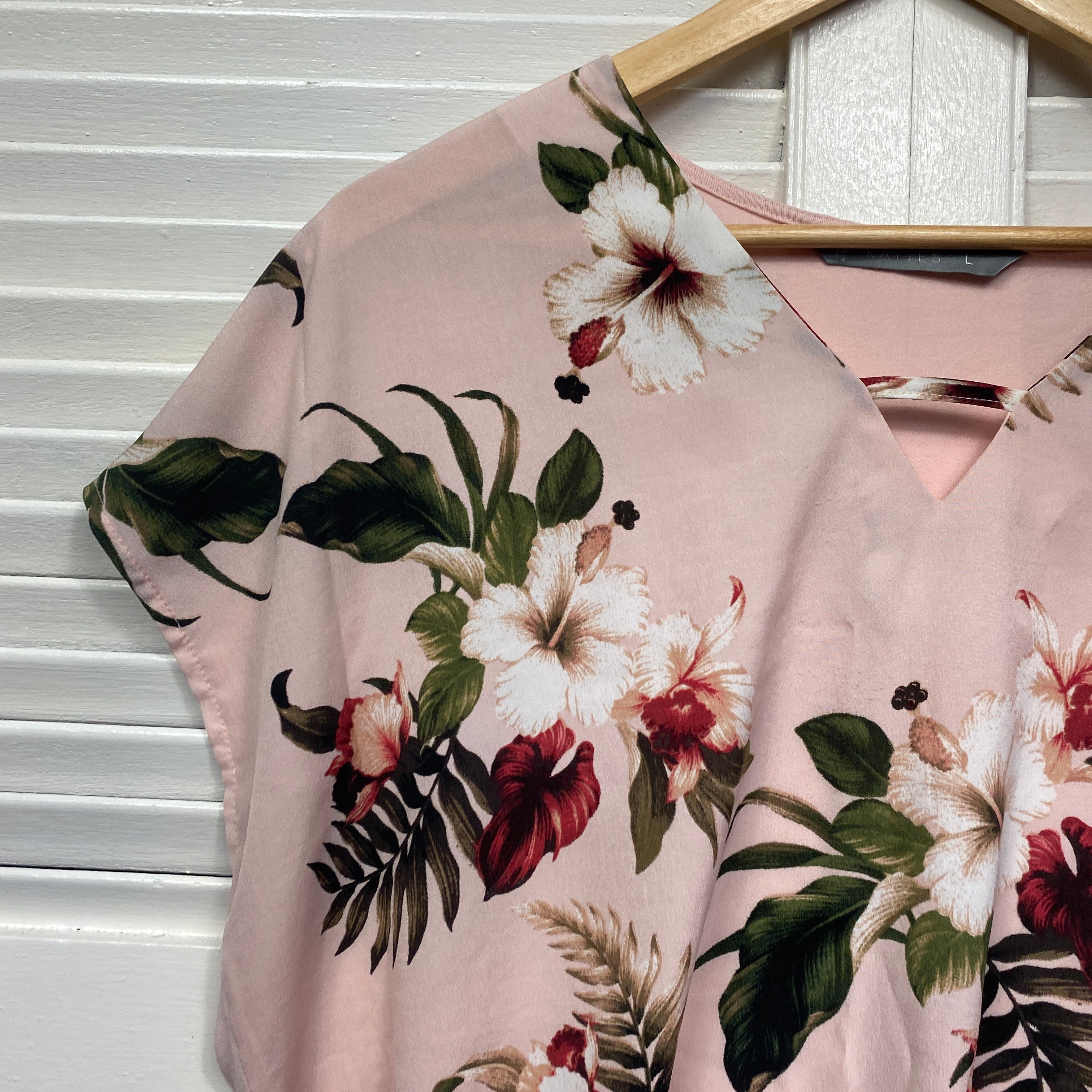 Katies Top Size 14 Large Pink Floral Short Sleeve - Image 3