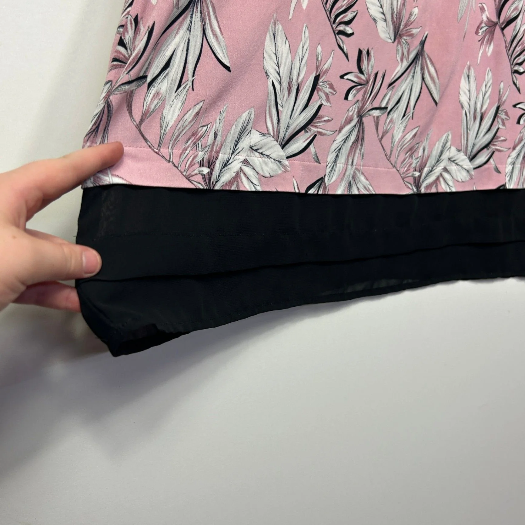 Liz Jordan Pink Black Floral Short Sleeve Top Blouse Size XL - Image 4