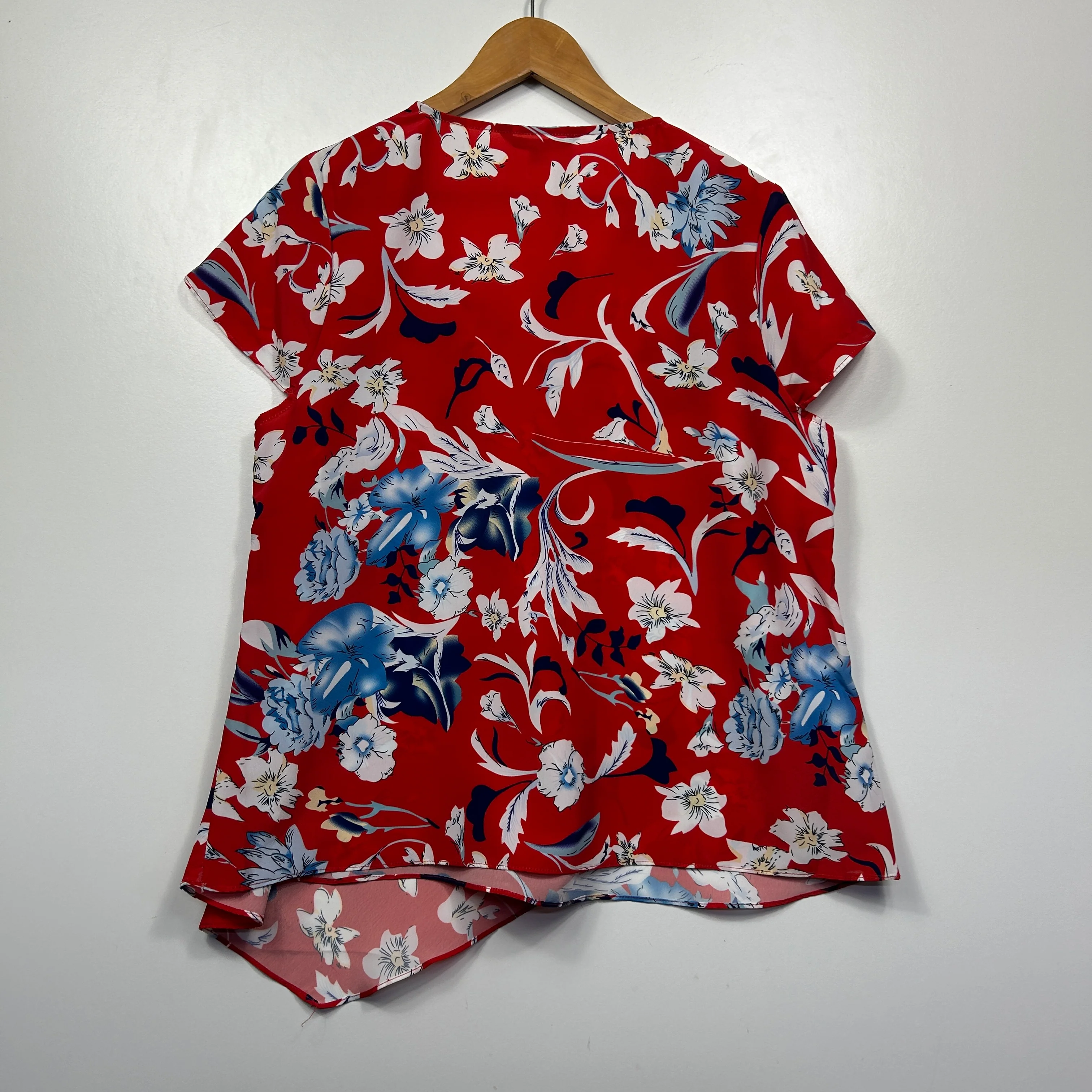 Liz Jordan Red Floral Print Top - Size 16 - Image 4