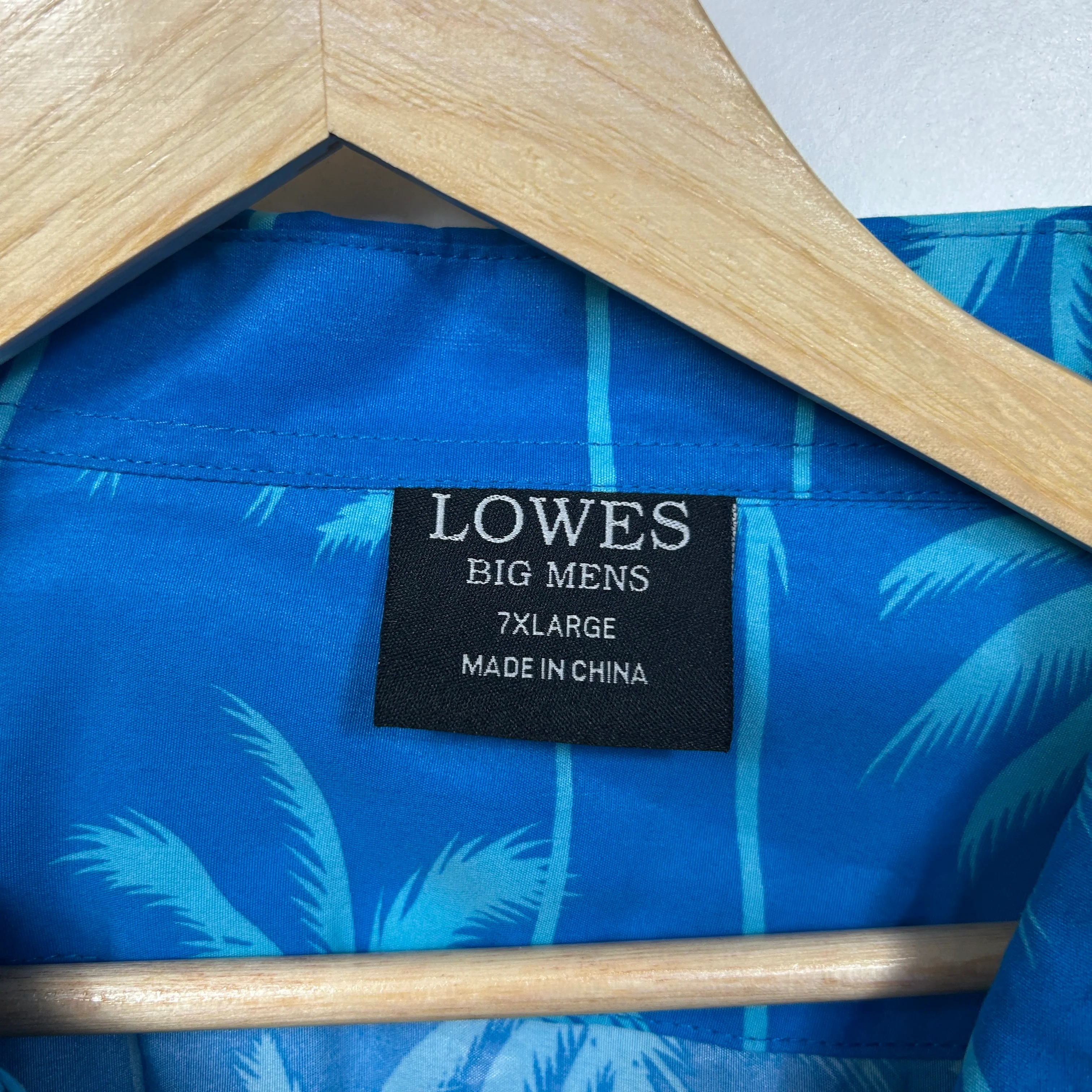 Lowes Blue Hawaiian Print Short Sleeve Shirt - Size 7XL - Image 3