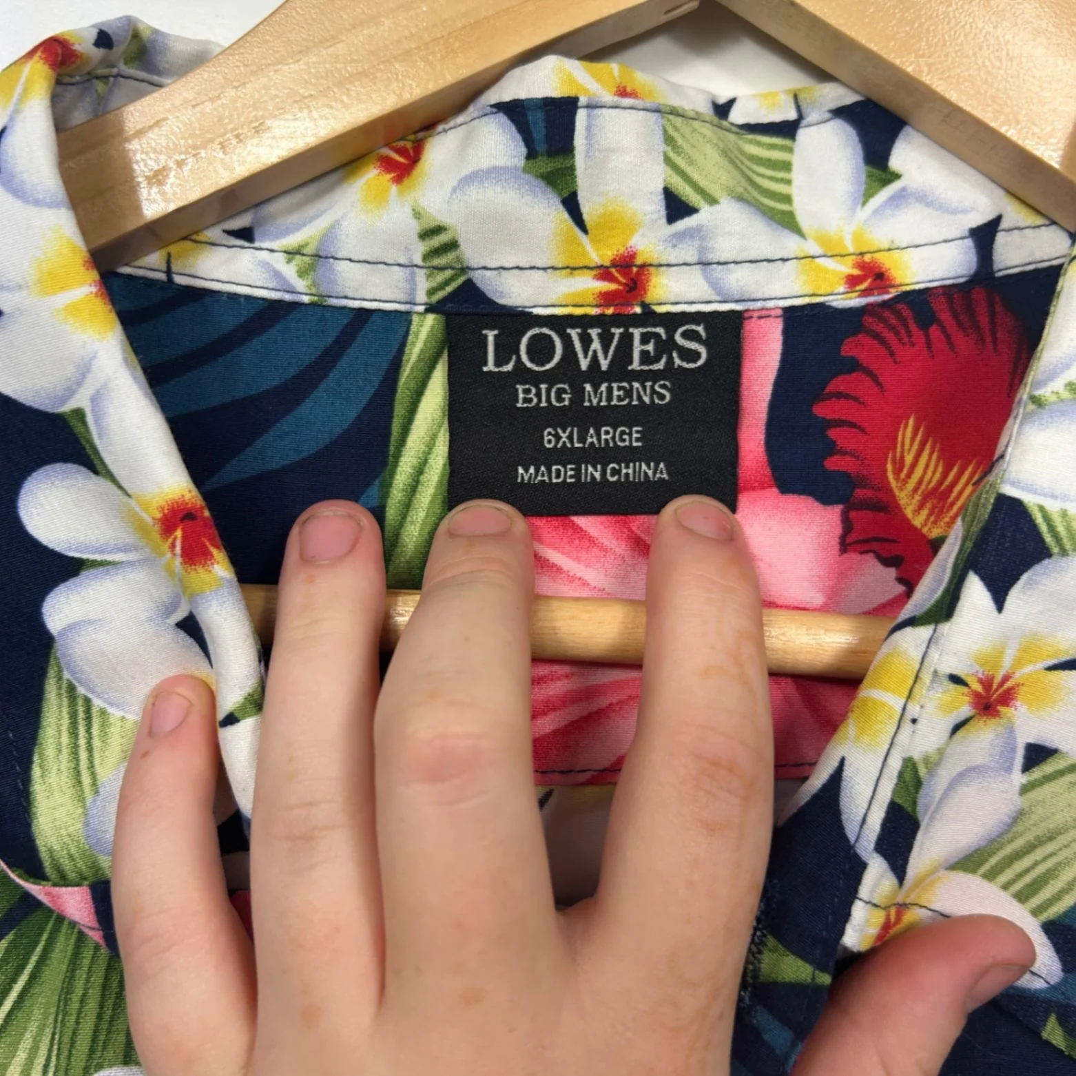 Lowes Hawaiian Shirt Mens Size 6XL - Image 4
