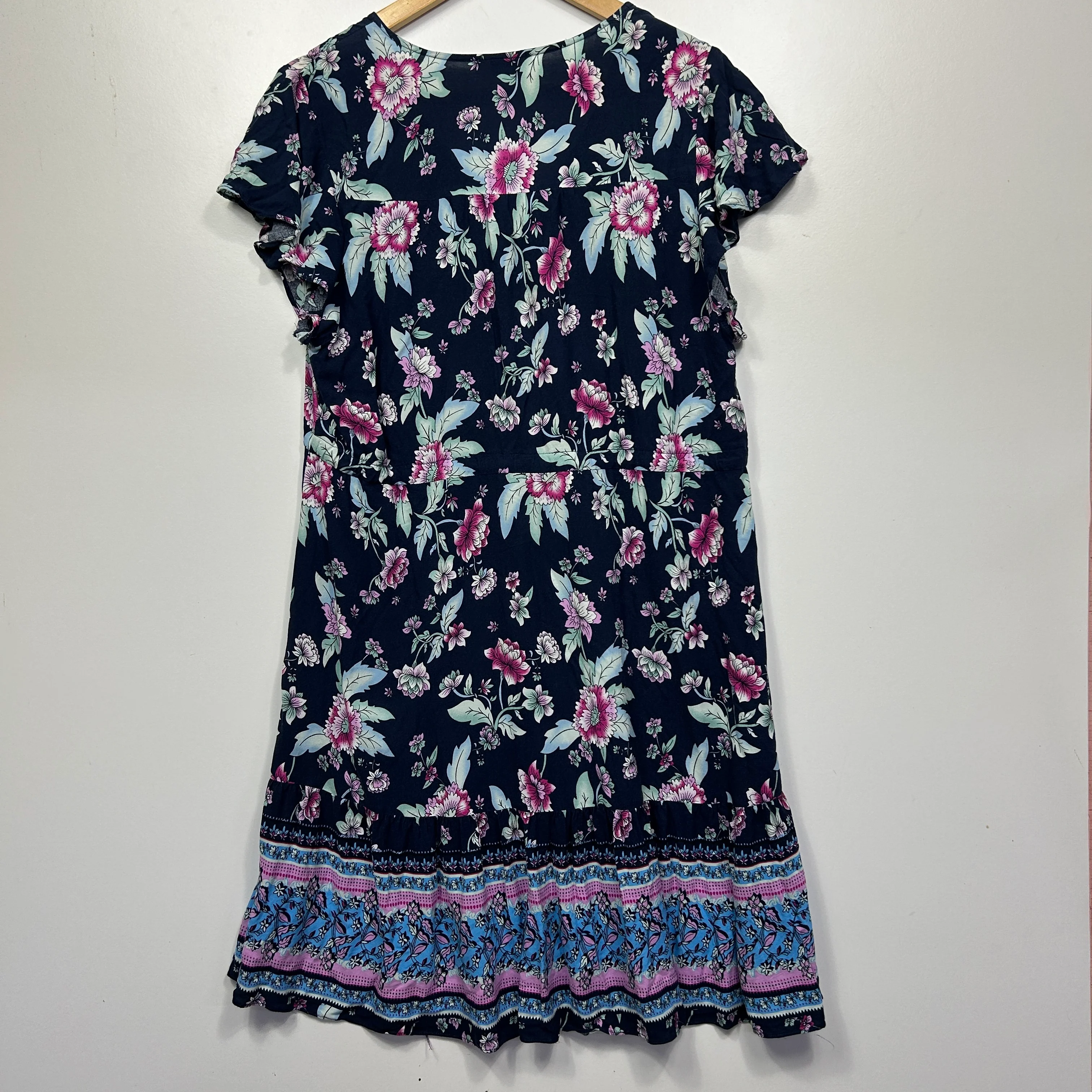 M&L Fashion Navy Multicoloured Floral Short Sleeve Dress - Size 18 - Image 3