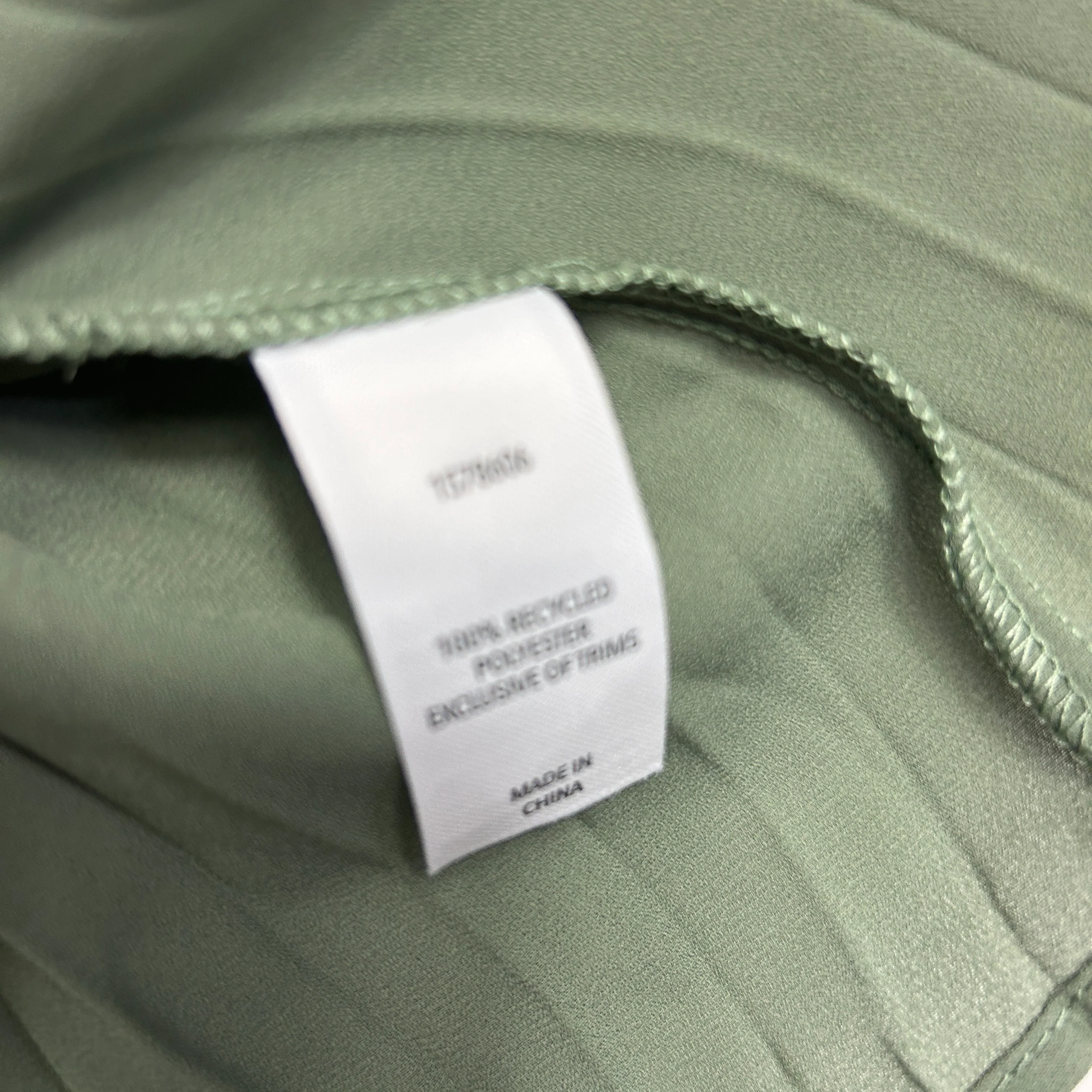 &me Khaki Green Pleated Blouse - Size 14 - Image 3