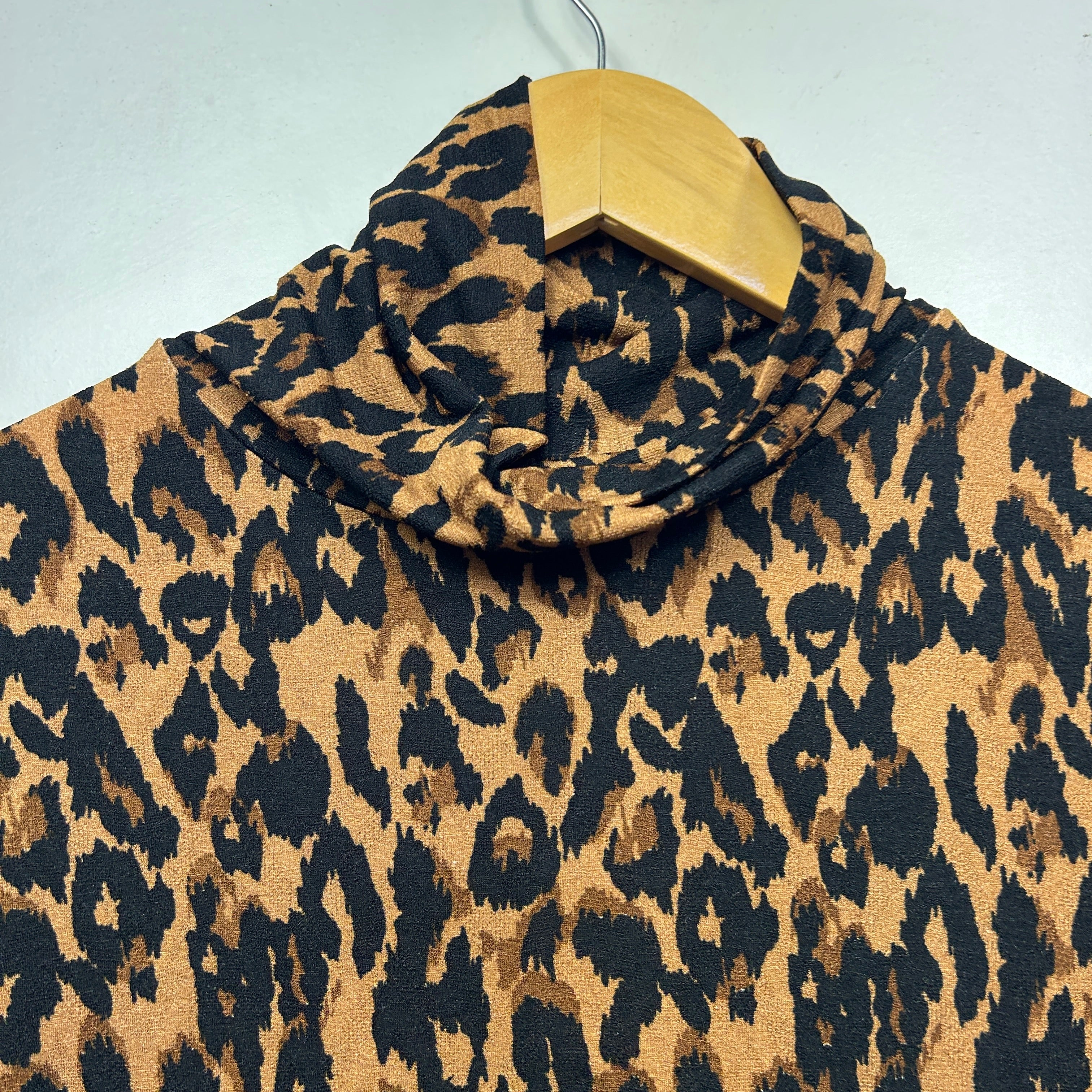 & me Leopard Print Top - Size XL - Image 2
