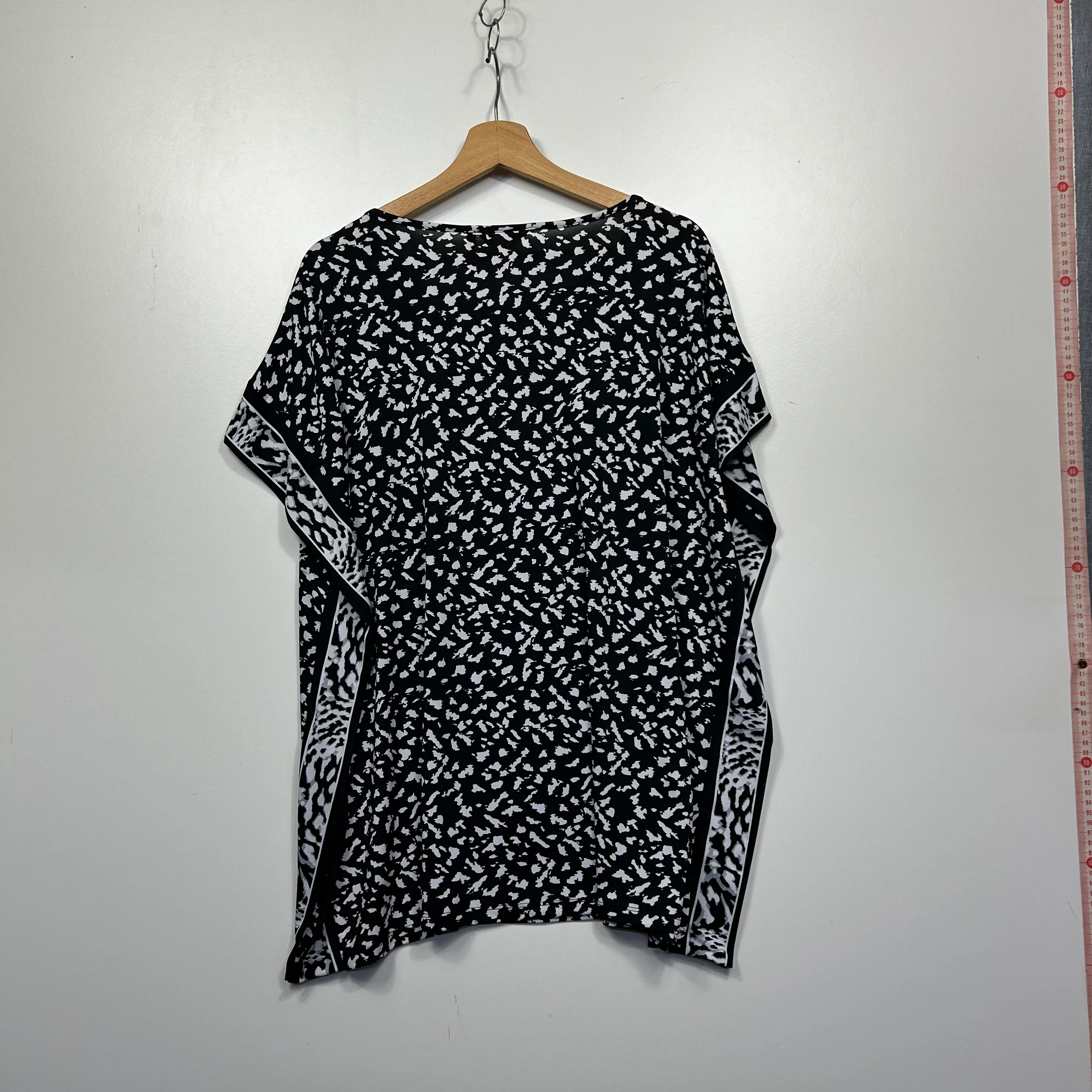 Millers Black and White Animal Print Kaftan - Size 18 - Image 2