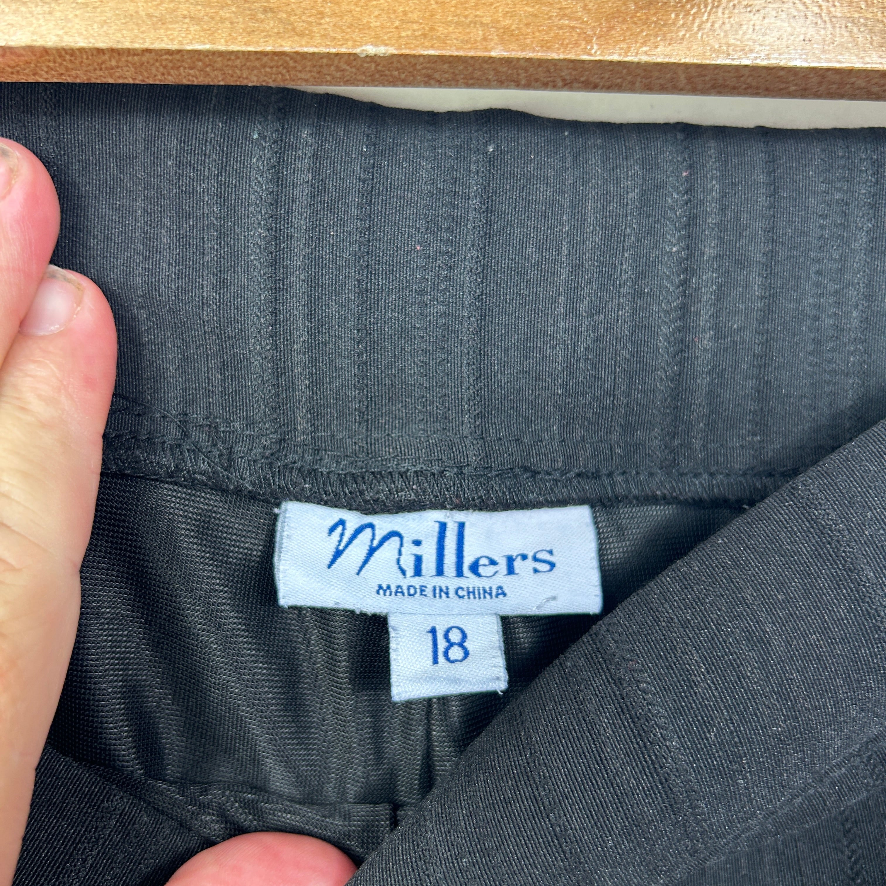 Millers Black Cropped Pants - Size 18 - Image 2