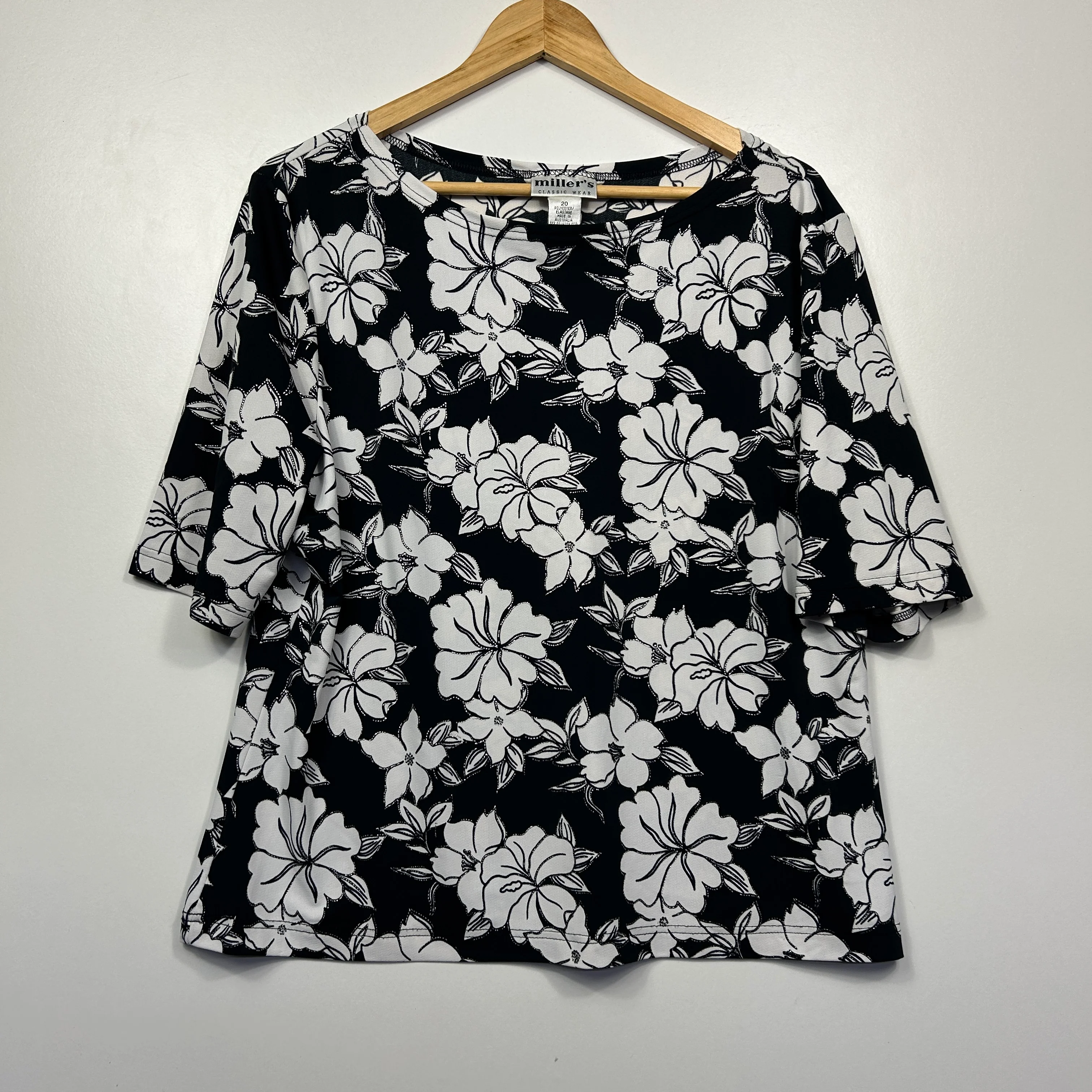 Millers Black & White Floral Top - Size 20 - Image 2