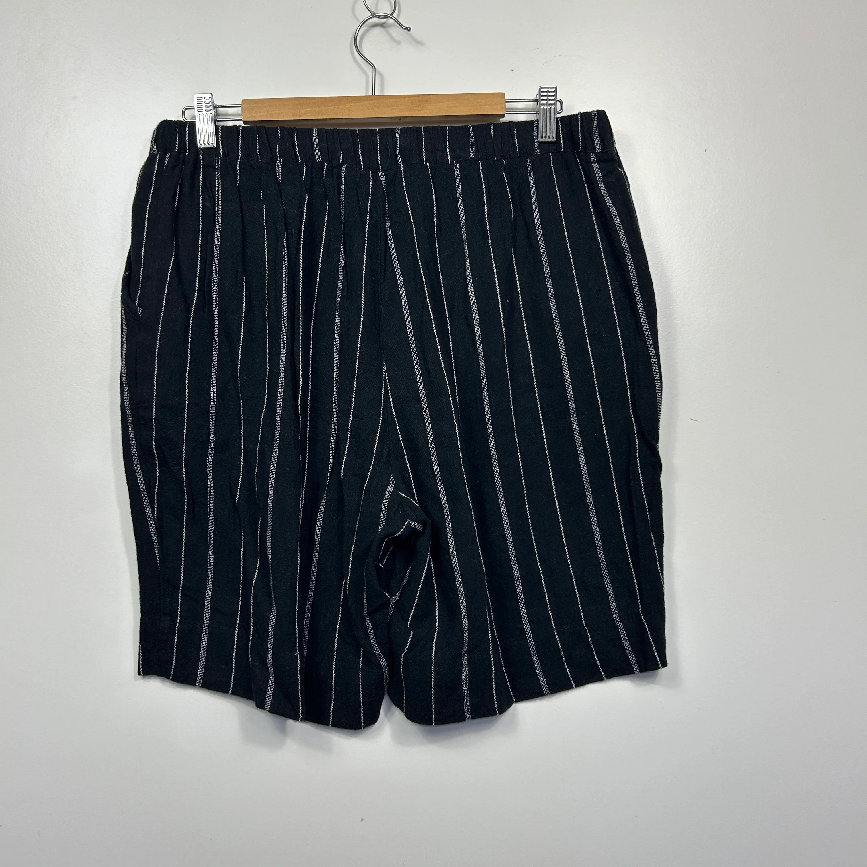 Millers Black White Pinstripe Linen Blend Shorts - Size 14 - Image 2