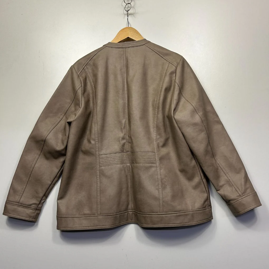 Millers Jacket - Size 20 - Image 3
