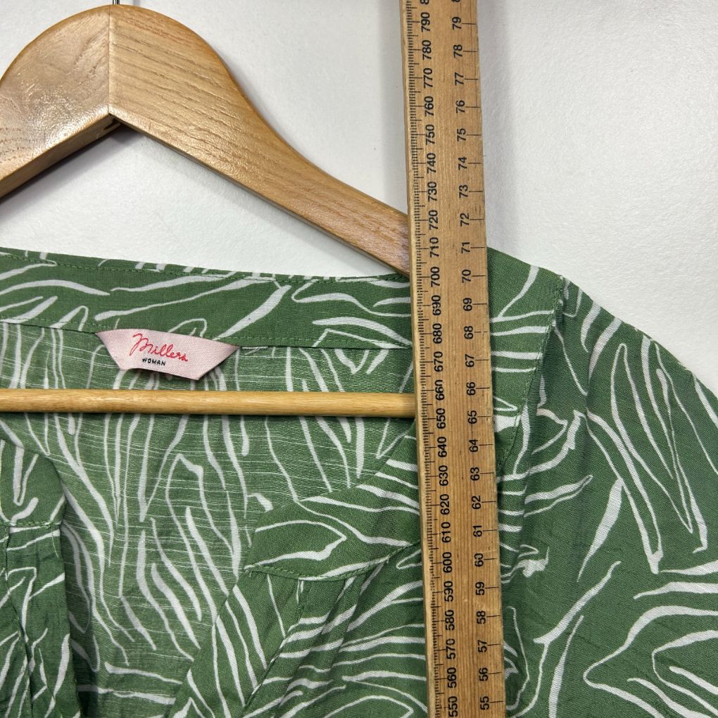 Millers Green Leaf Print Top - Size 22 - Image 6