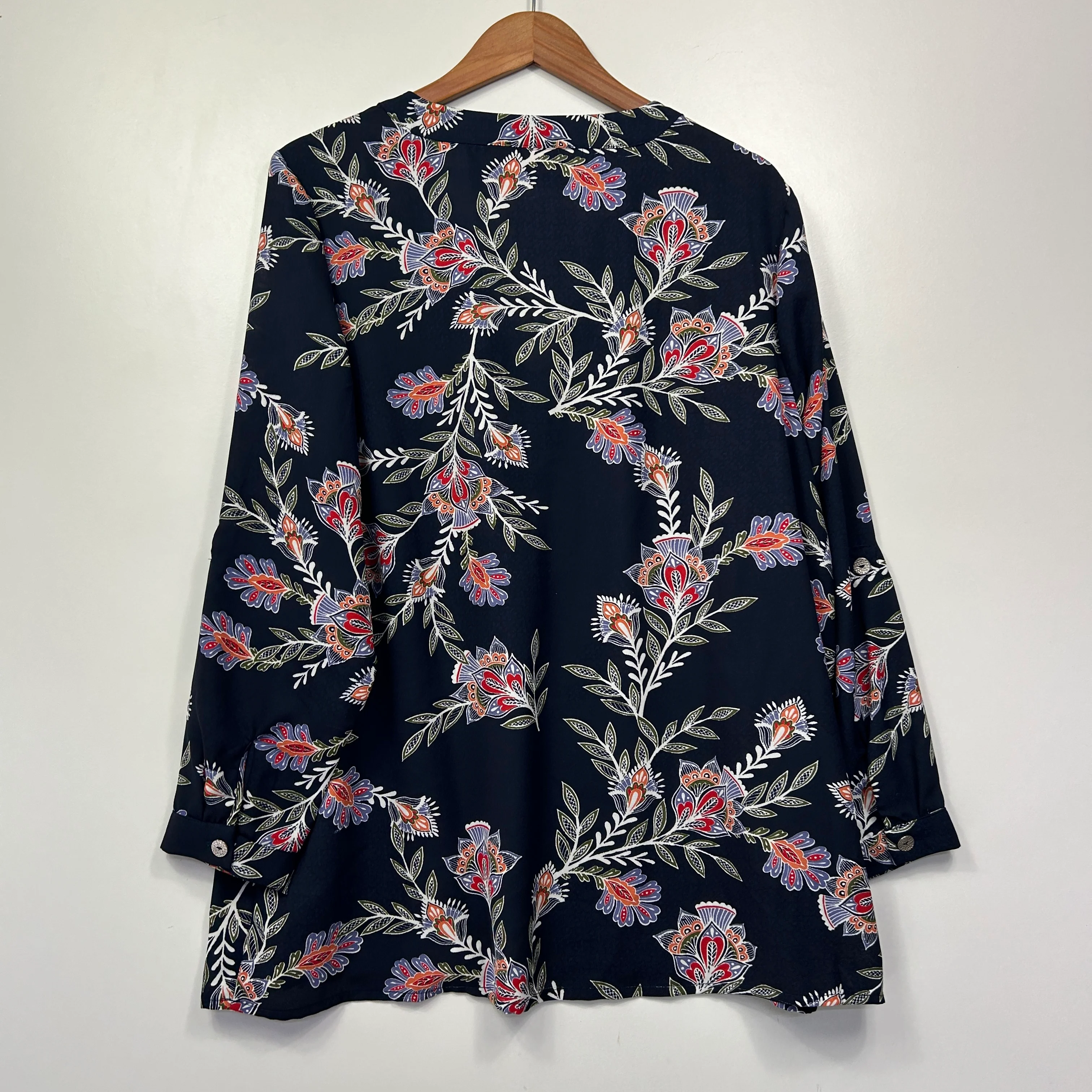 Millers Navy Blue Floral Top - Size 20 - Image 4