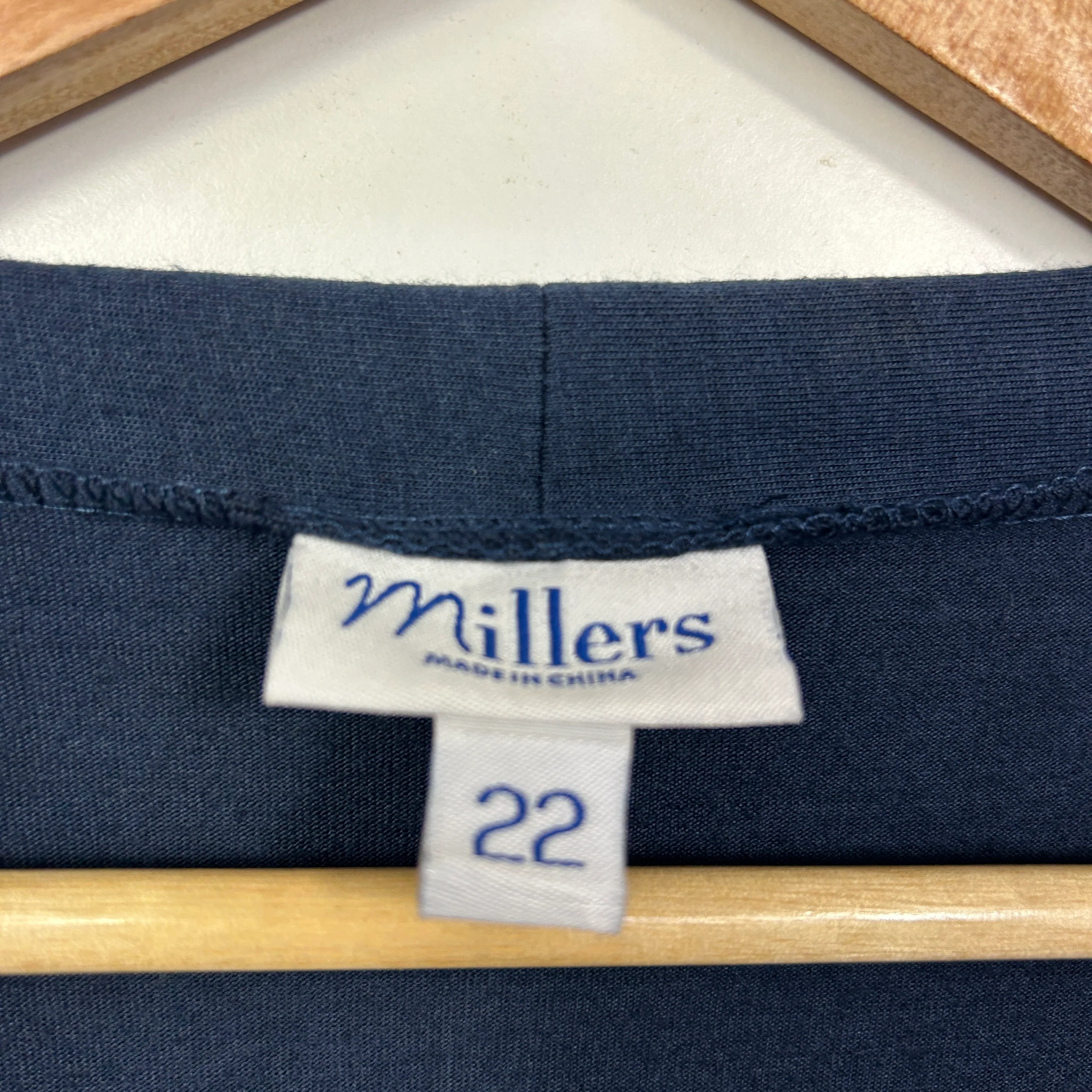 Millers Navy Blue Top - Size 22 - Image 3