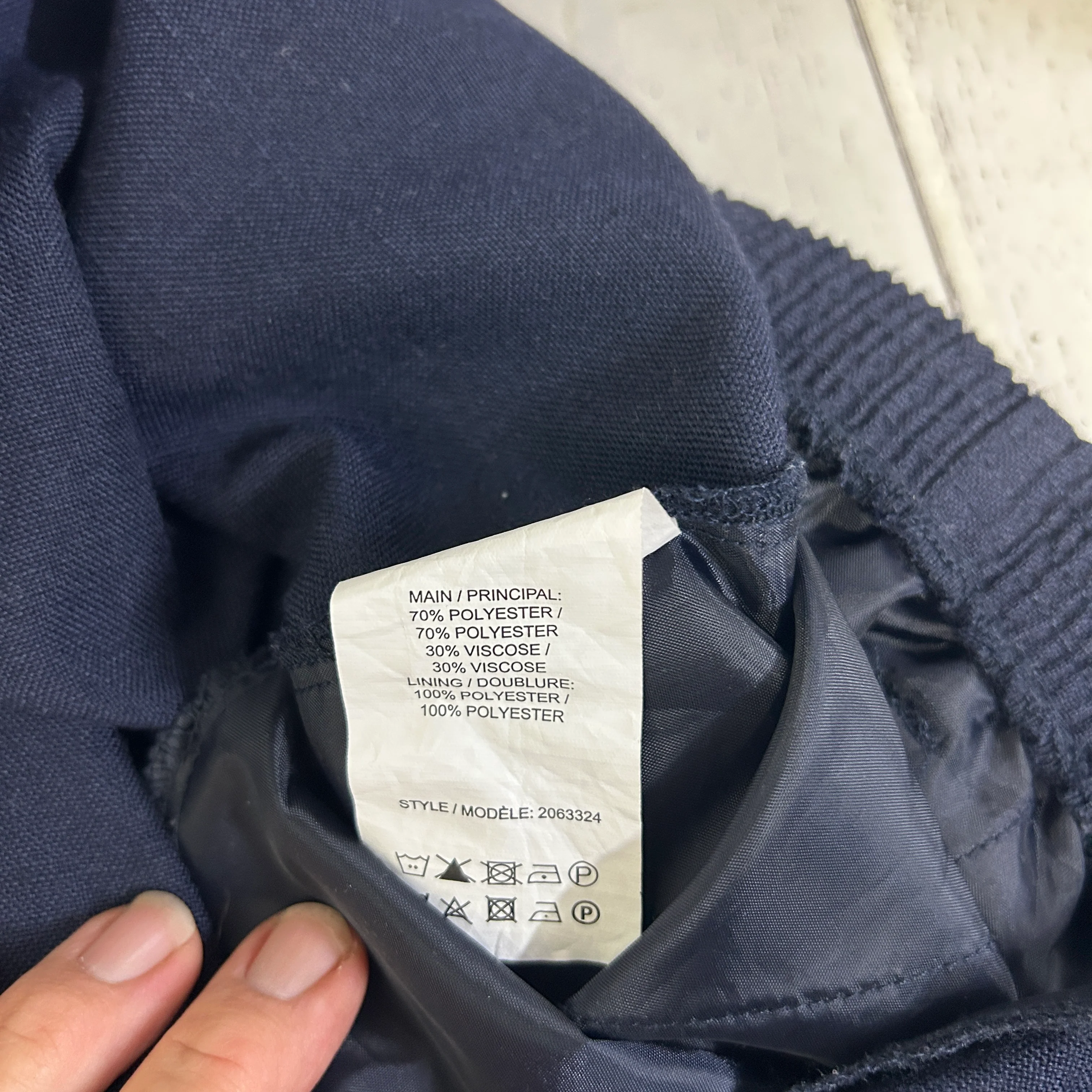 Millers Navy Capri Pants - Size 20 - Image 4