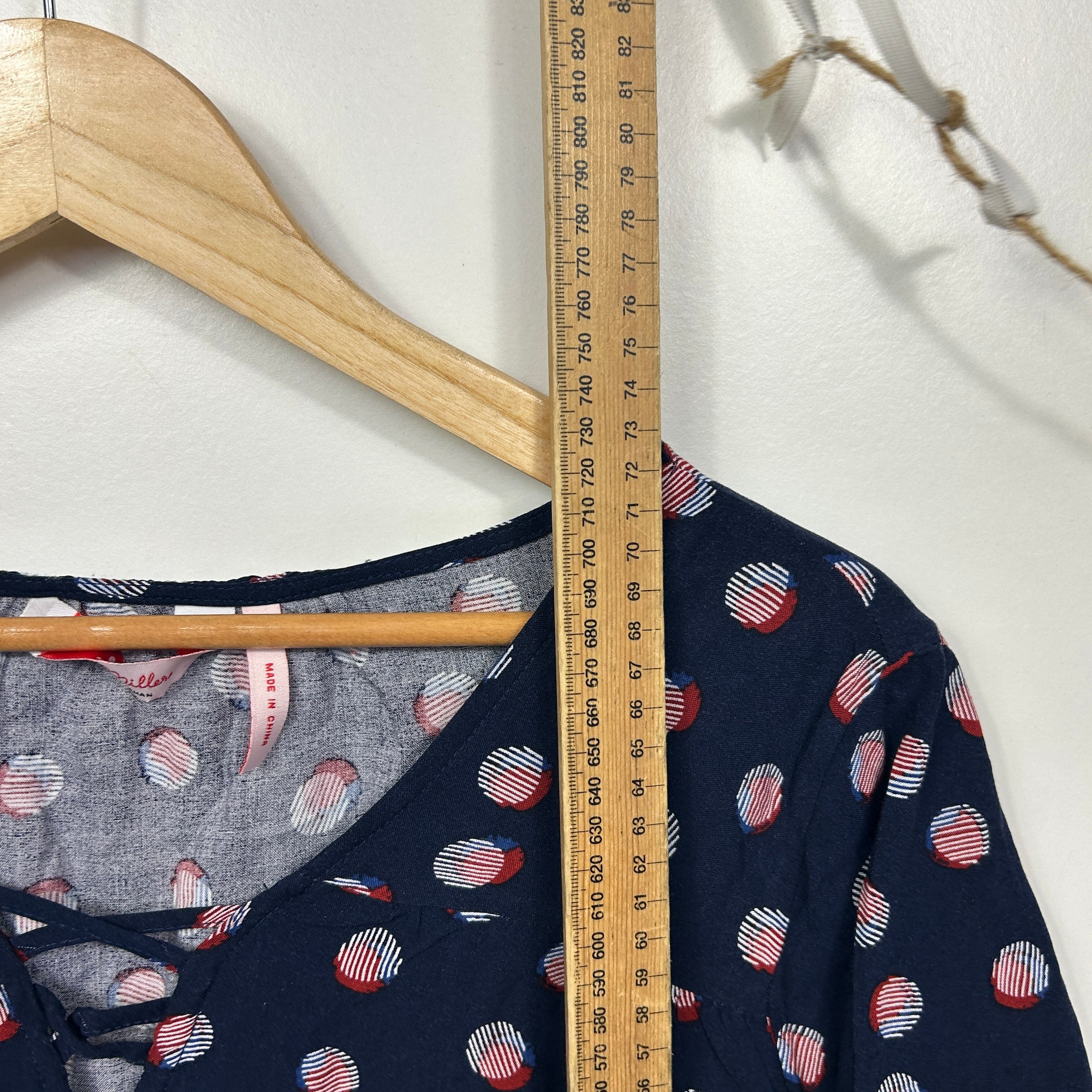 Millers Navy Polka Dot Top - Size 22 - Image 6
