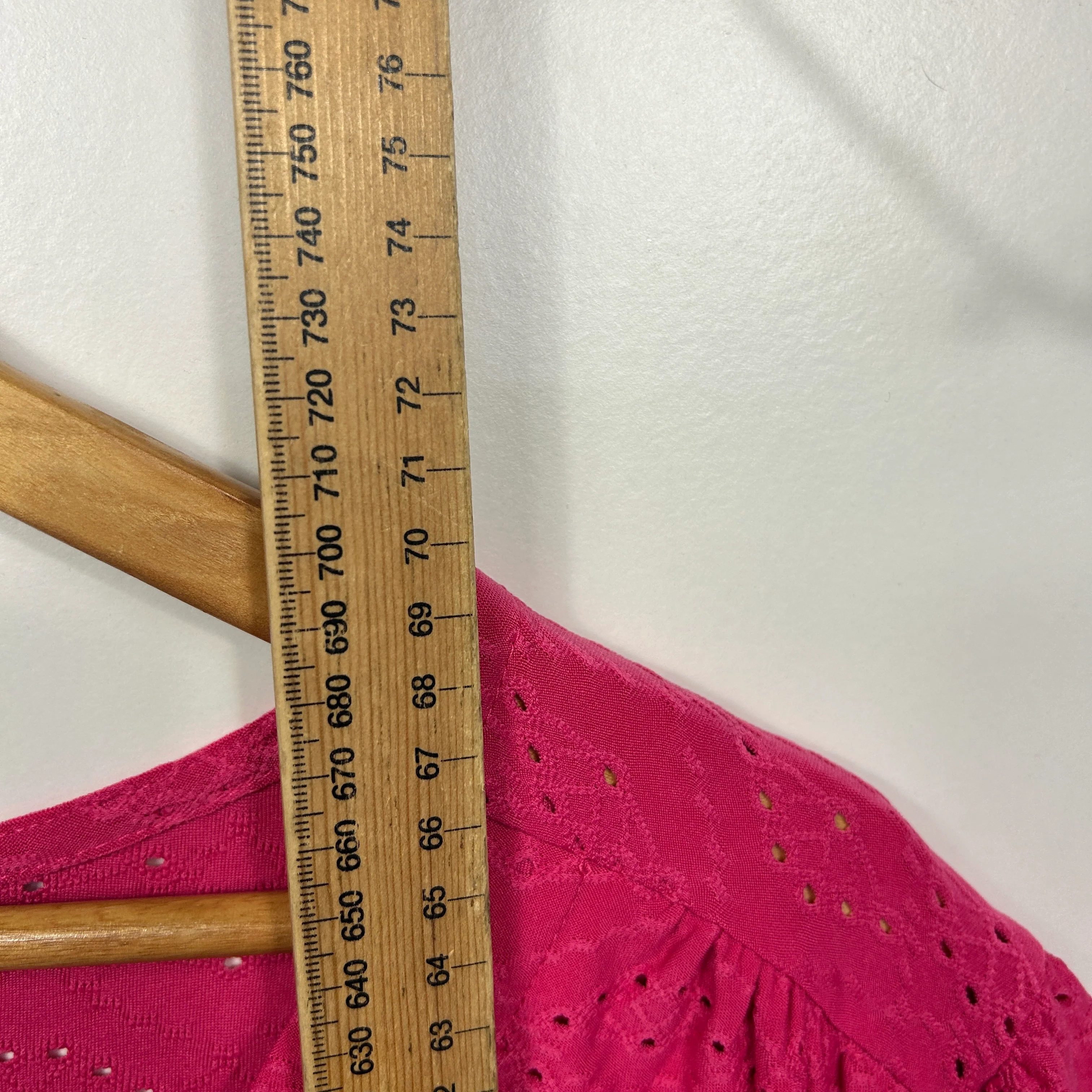 Millers Pink Broderie Anglaise Top - Size 22 - Image 5