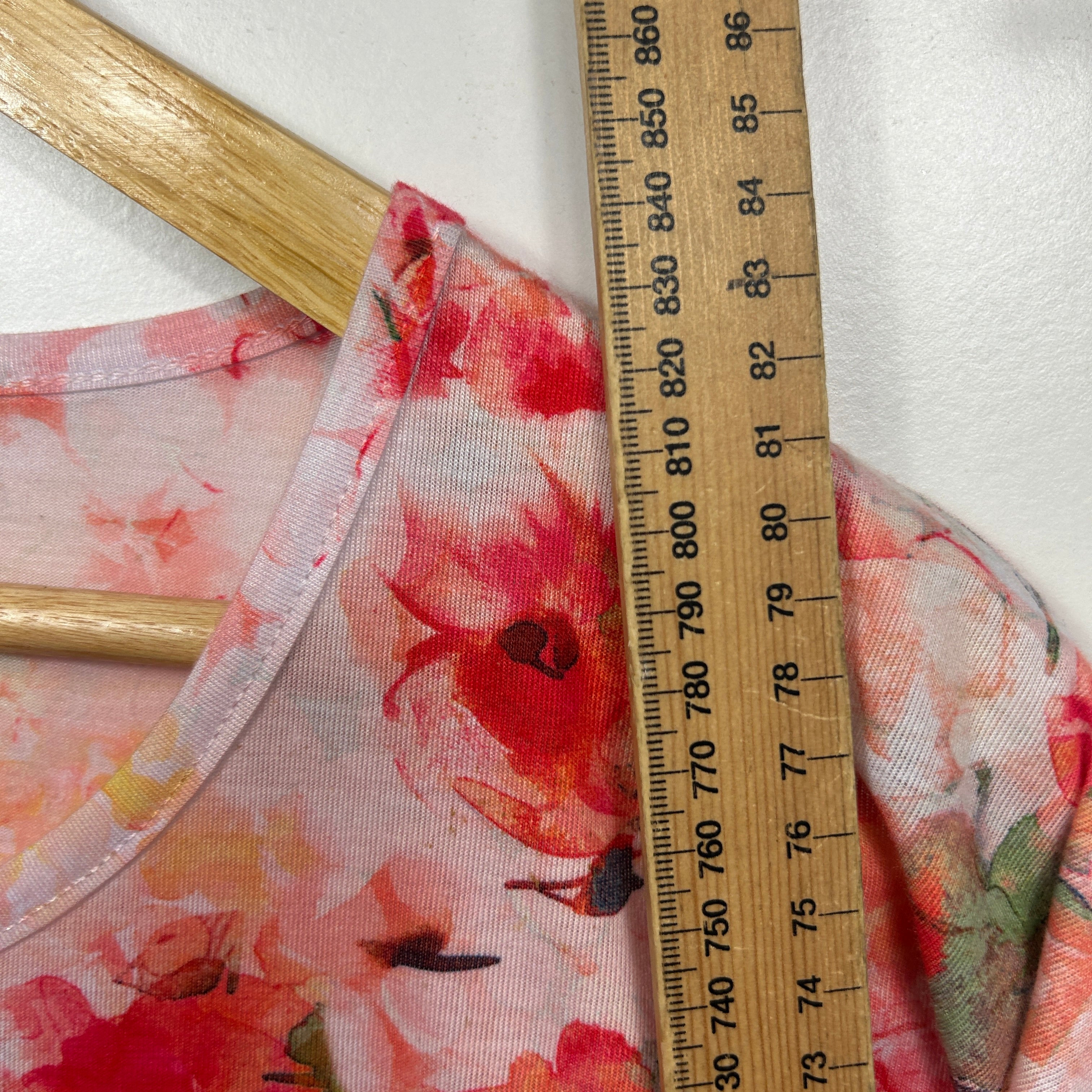 Millers Pink Floral Asymmetric Top - Size 18 - Image 8