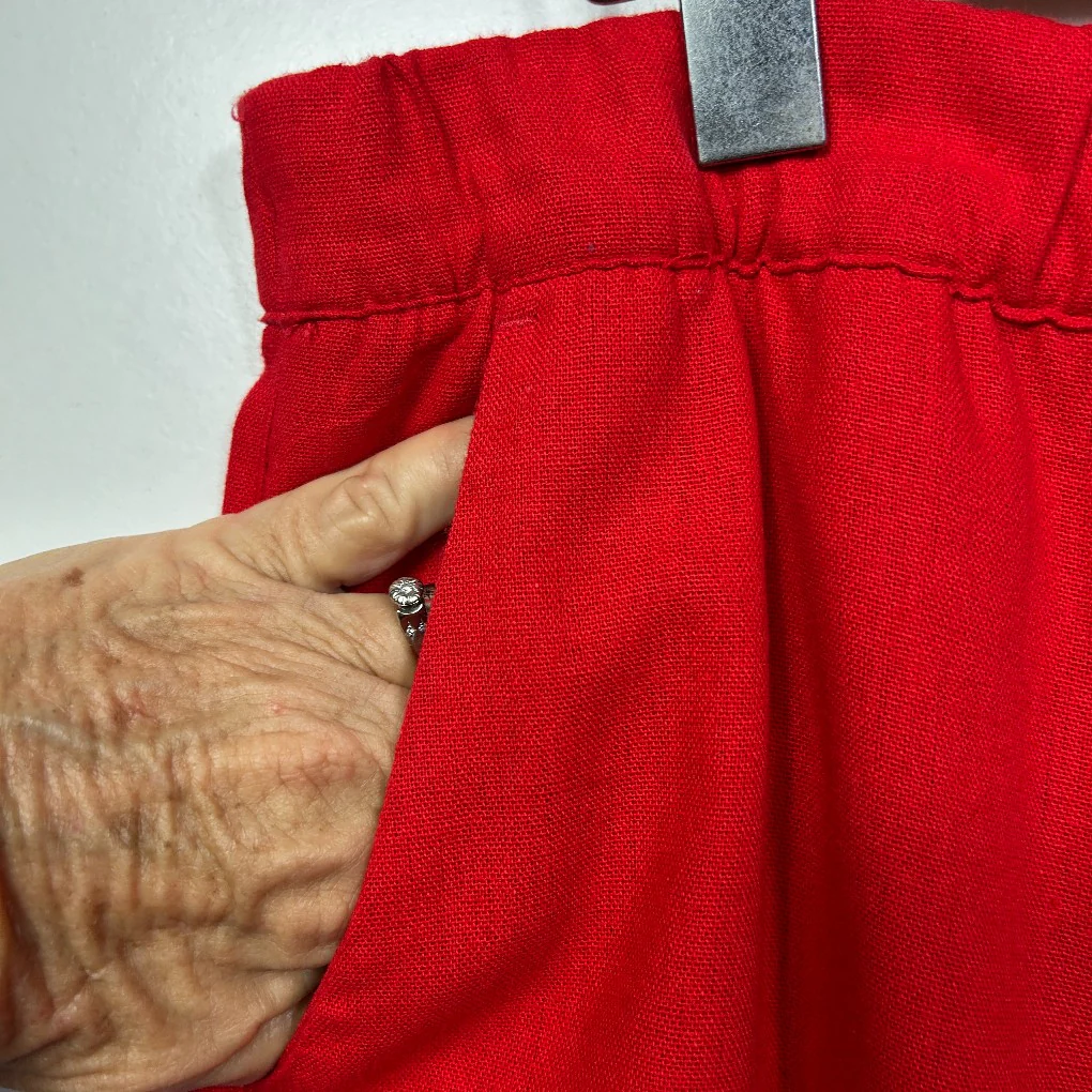 Millers Red Capri Pants - Size 18 - Image 3