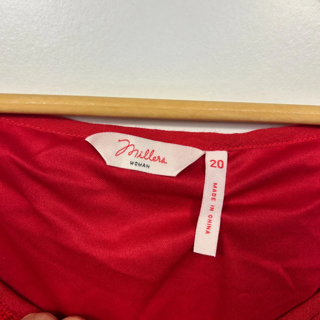 Millers Red Flutter Sleeve Top - Size 20 - Image 3