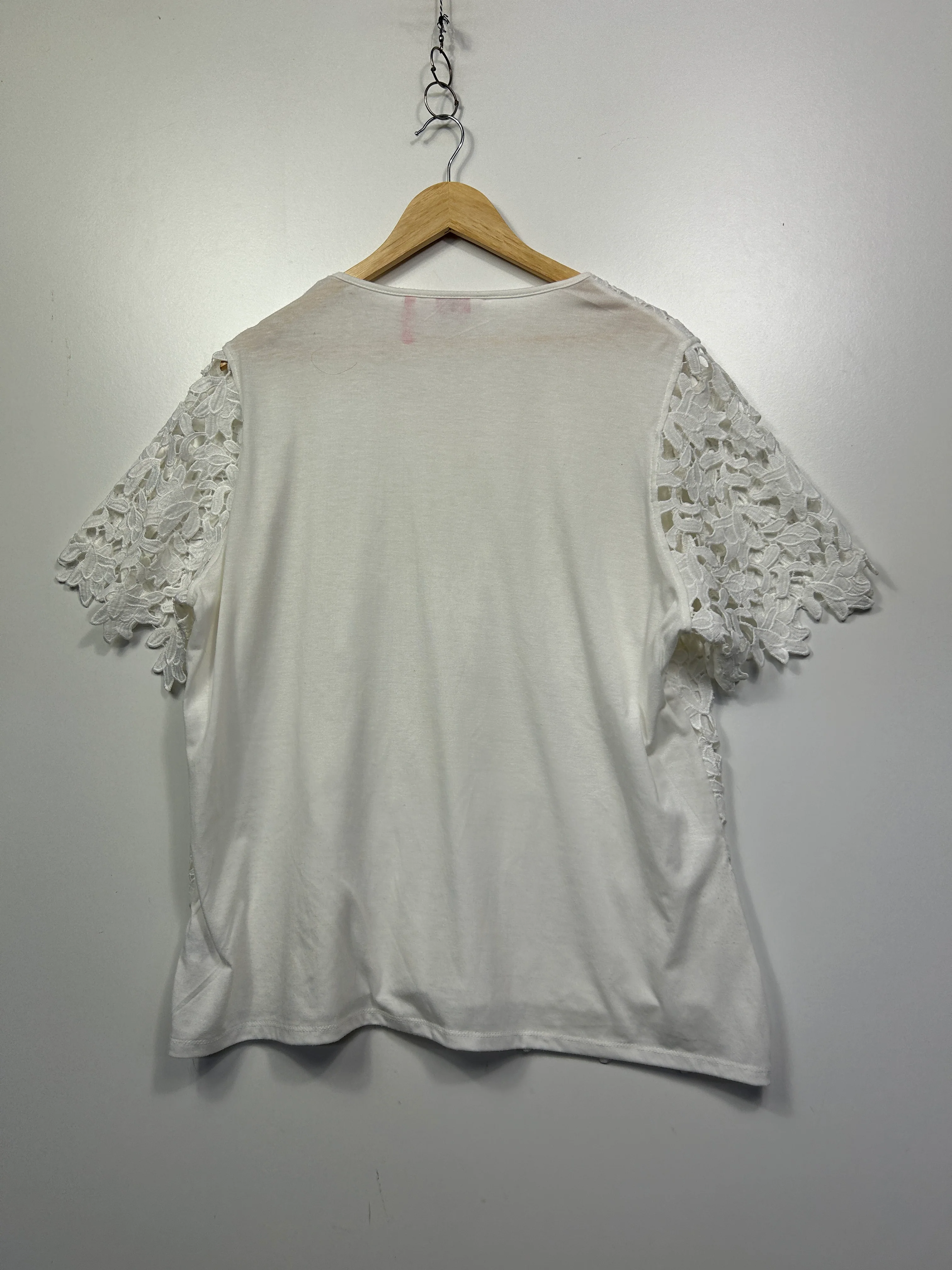 Millers White Top with Lace Sleeves - Size 20 - Image 2