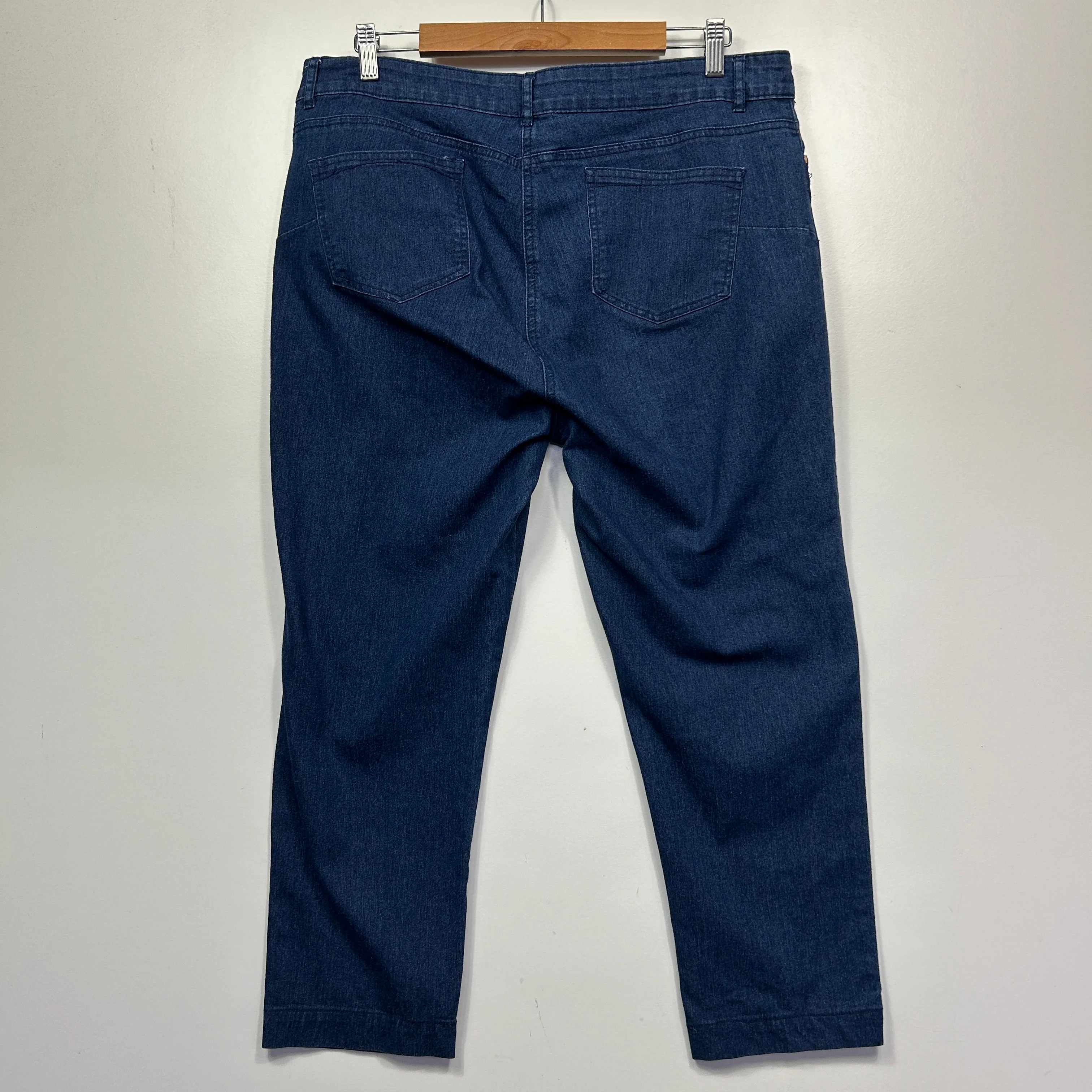 Millers Woman Dark Denim Jeans - Size 18 - Image 5