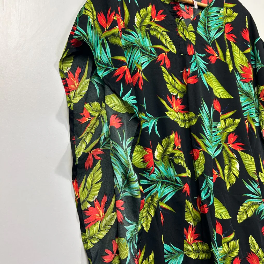 Millers Woman Dark Tropical Print Top - Size 16 - Image 3