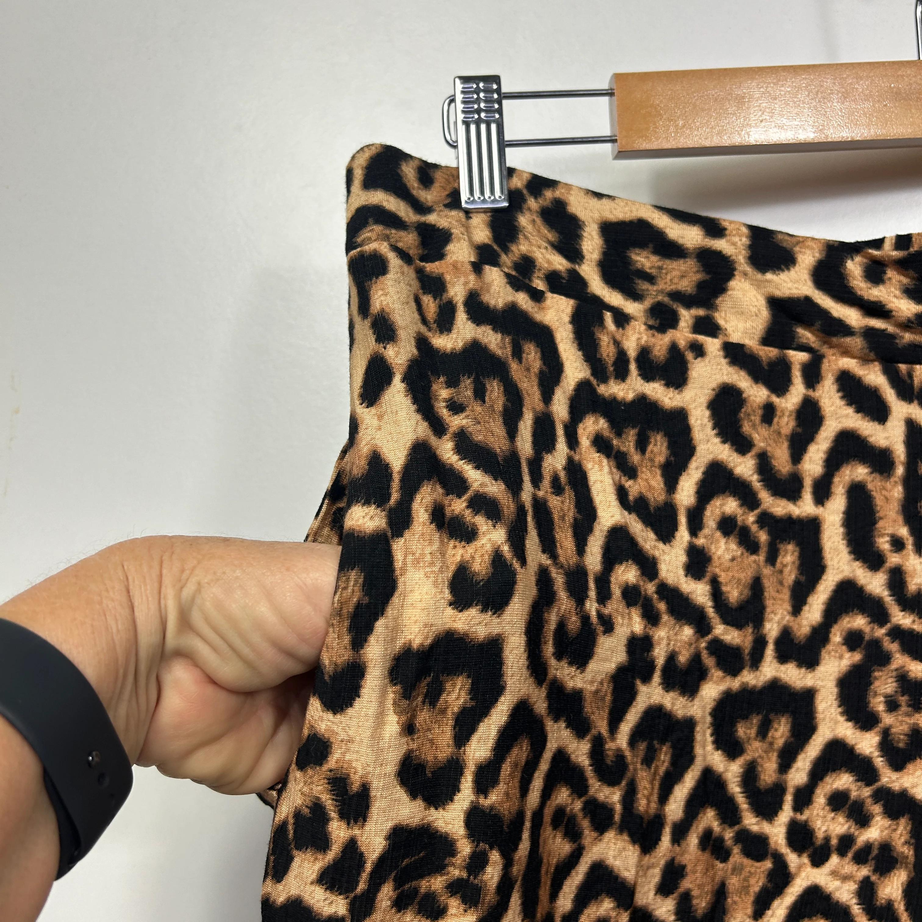 Missy Q Leopard Print Pants - Size 16 - Image 5