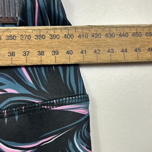 Mix Black Tropical Palm Print Cropped Leggings - Size XL - Image 4