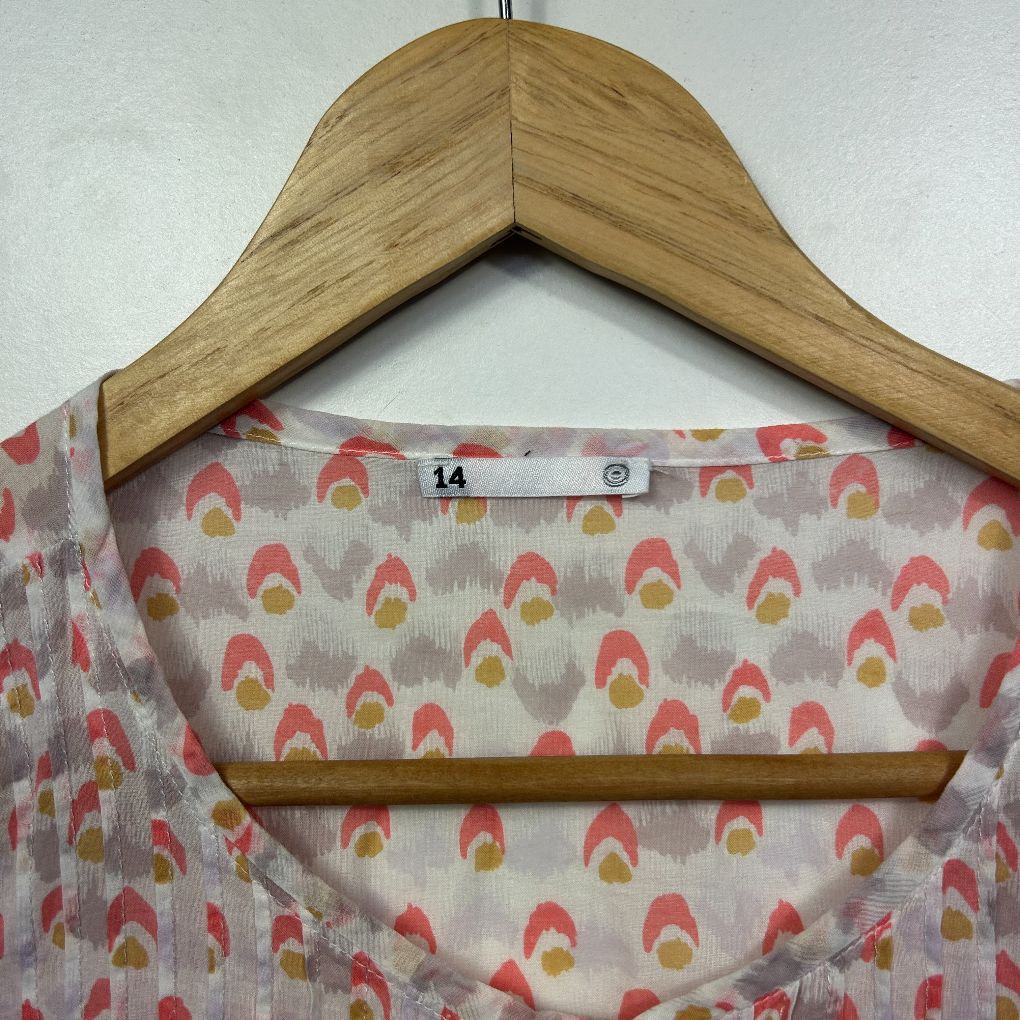 Target Multicoloured Top - Size 14 - Image 3