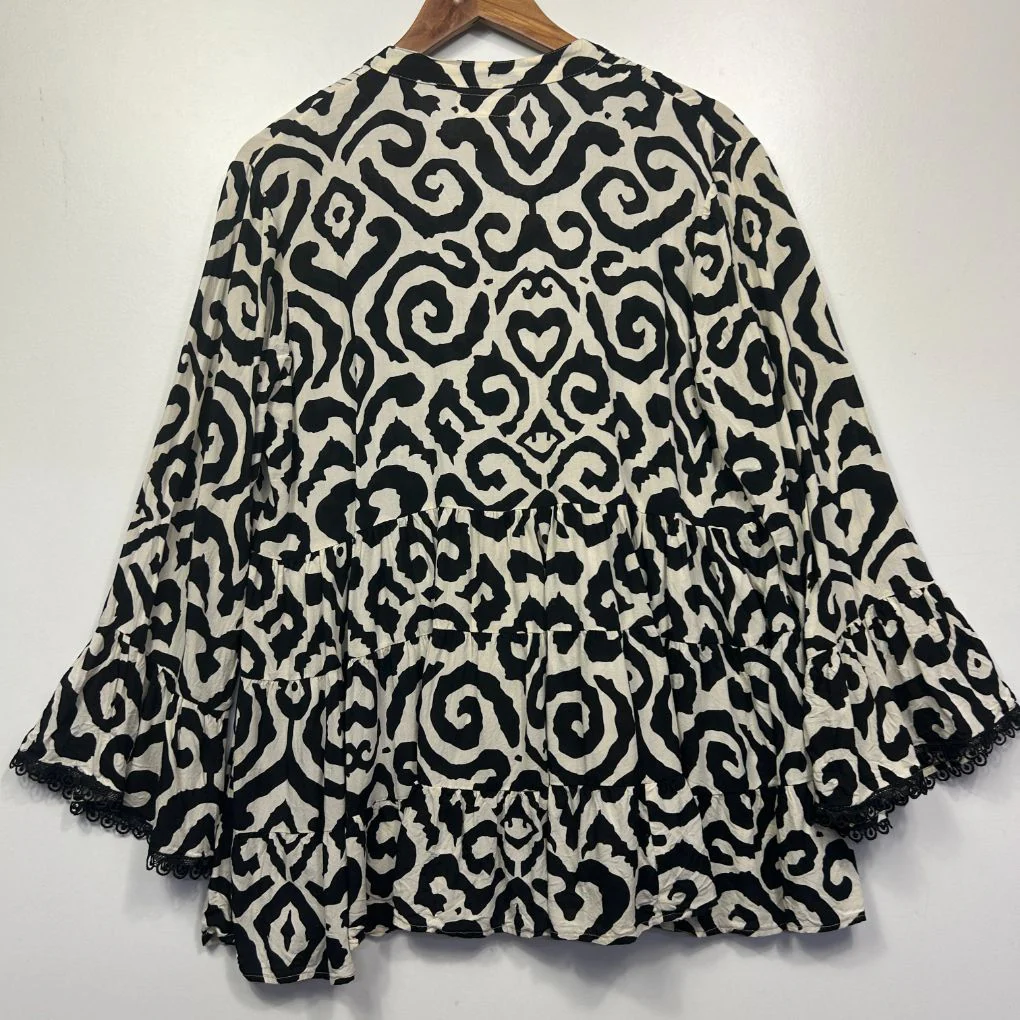 Naudic Black Top - Size L (Oversized) - Image 4