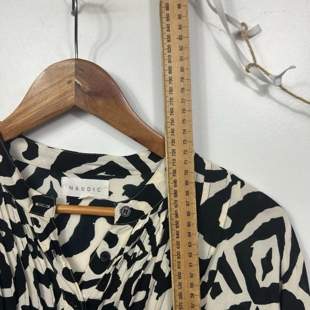 Naudic Black Top - Size L (Oversized) - Image 6