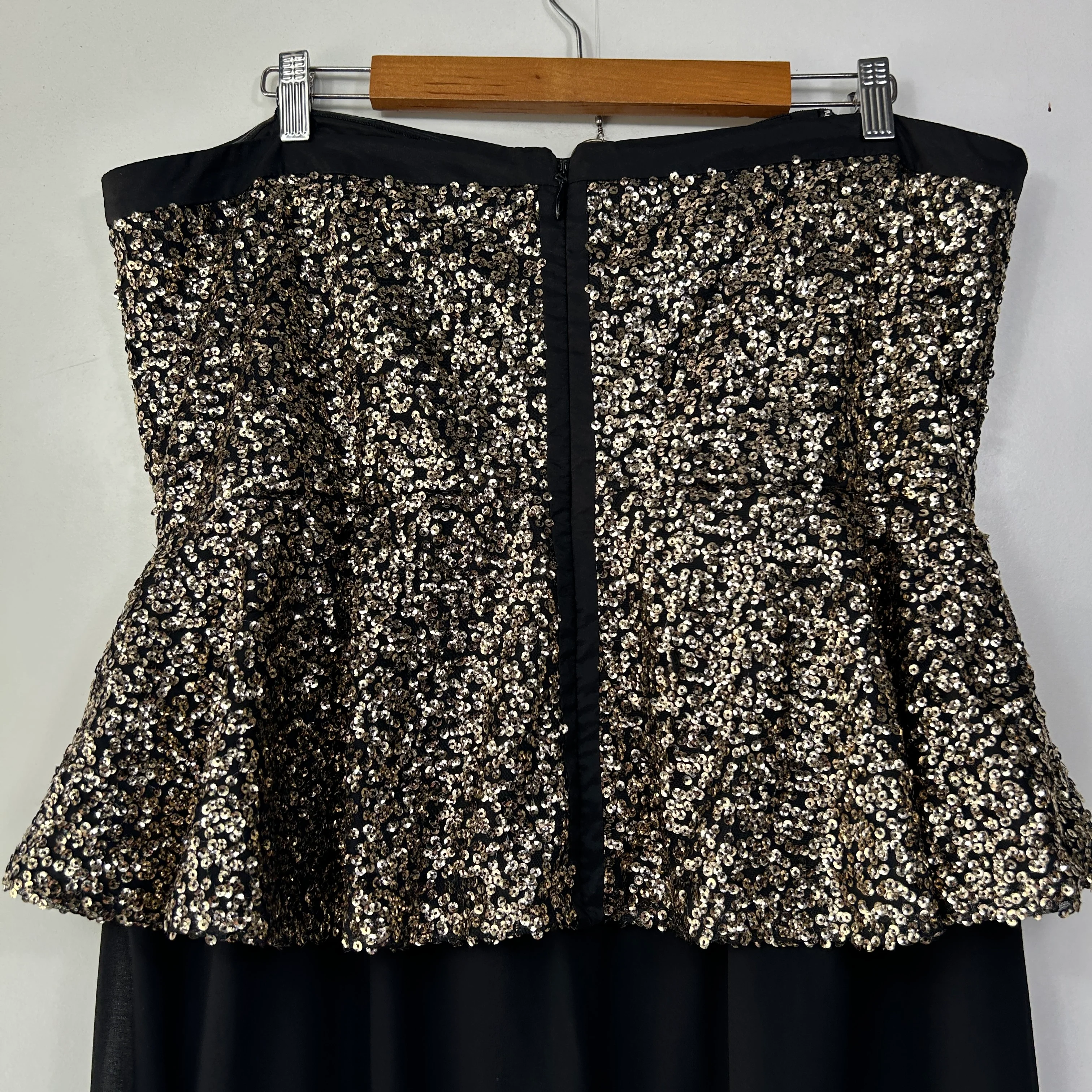 City Chic Strapless Peplum Black & Gold Sequins Evening Formal Dress - Size 18/M - Image 6