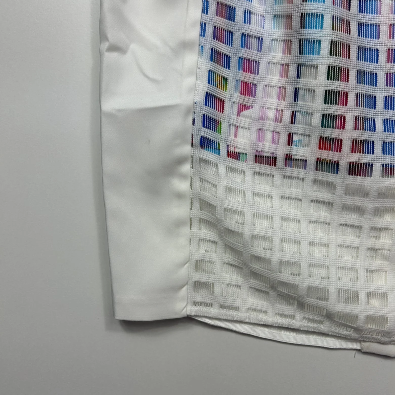 New Table Eight Pencil Skirt Size 16 White Multicoloured Mesh Grid Overlay - Image 4