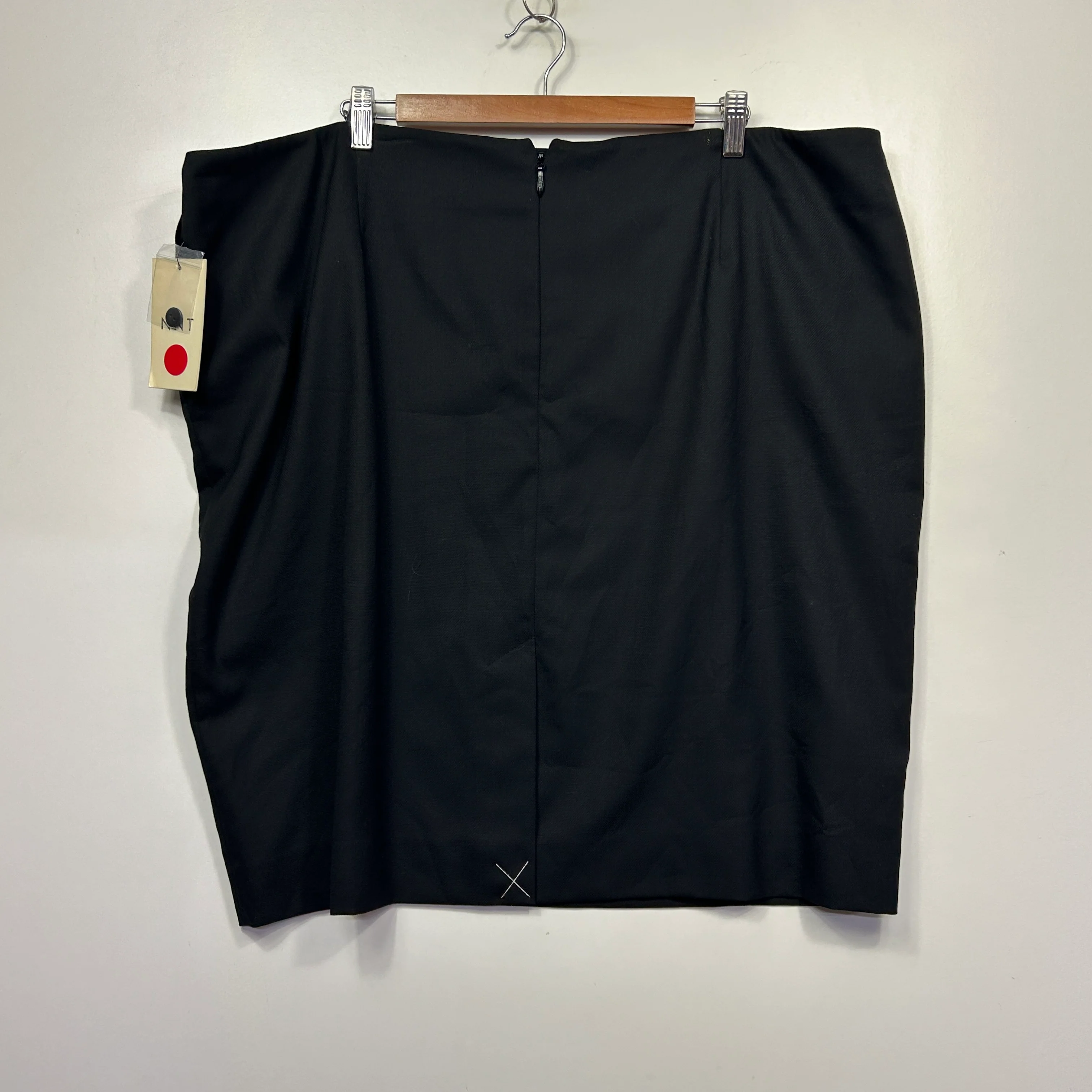 NNT Black Skirt - Size 24 - Image 4