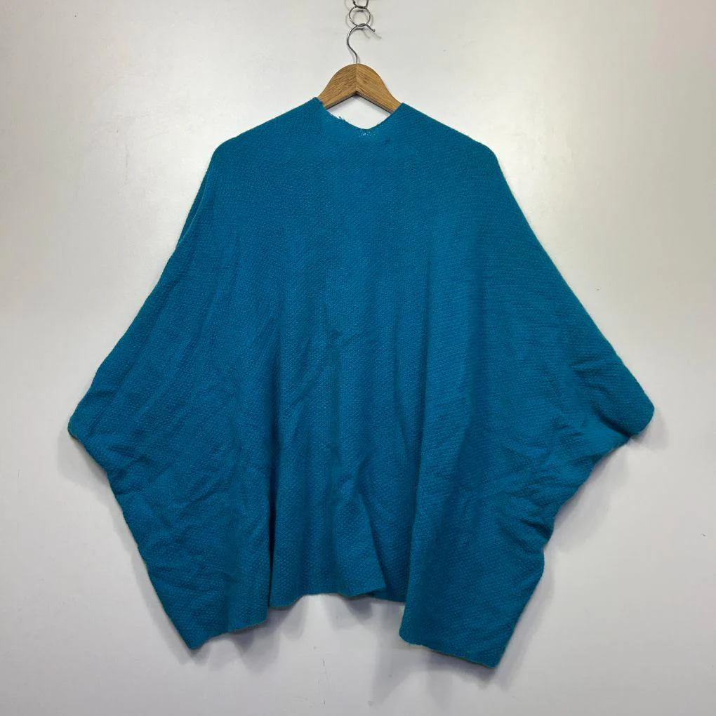 Noble Wilde Teal Knit Poncho - One Size - Image 3