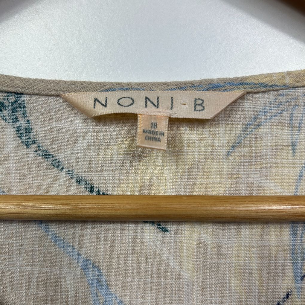 Noni B Natural Leaf Print Linen Top - Size 18 - Image 2