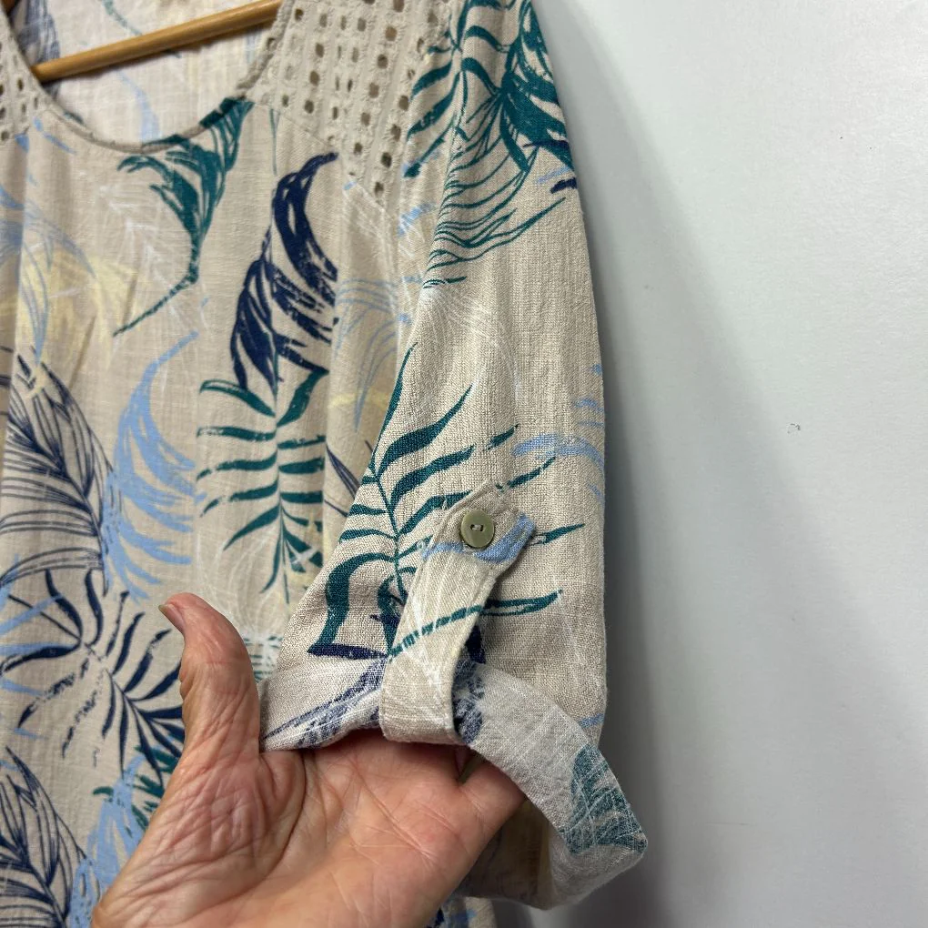 Noni B Natural Leaf Print Linen Top - Size 18 - Image 4
