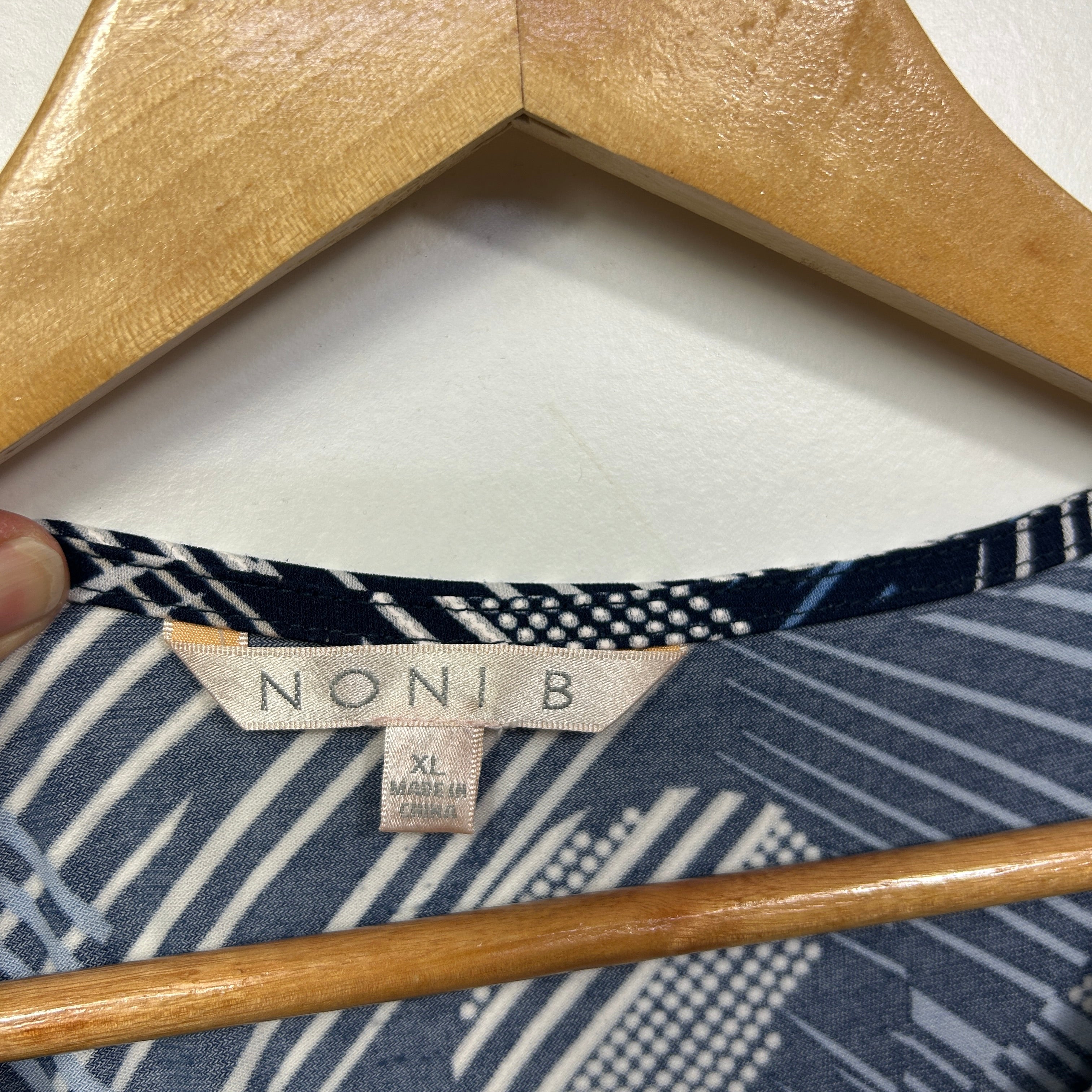 Noni B Navy Geometric Print Top - Size XL - Image 4