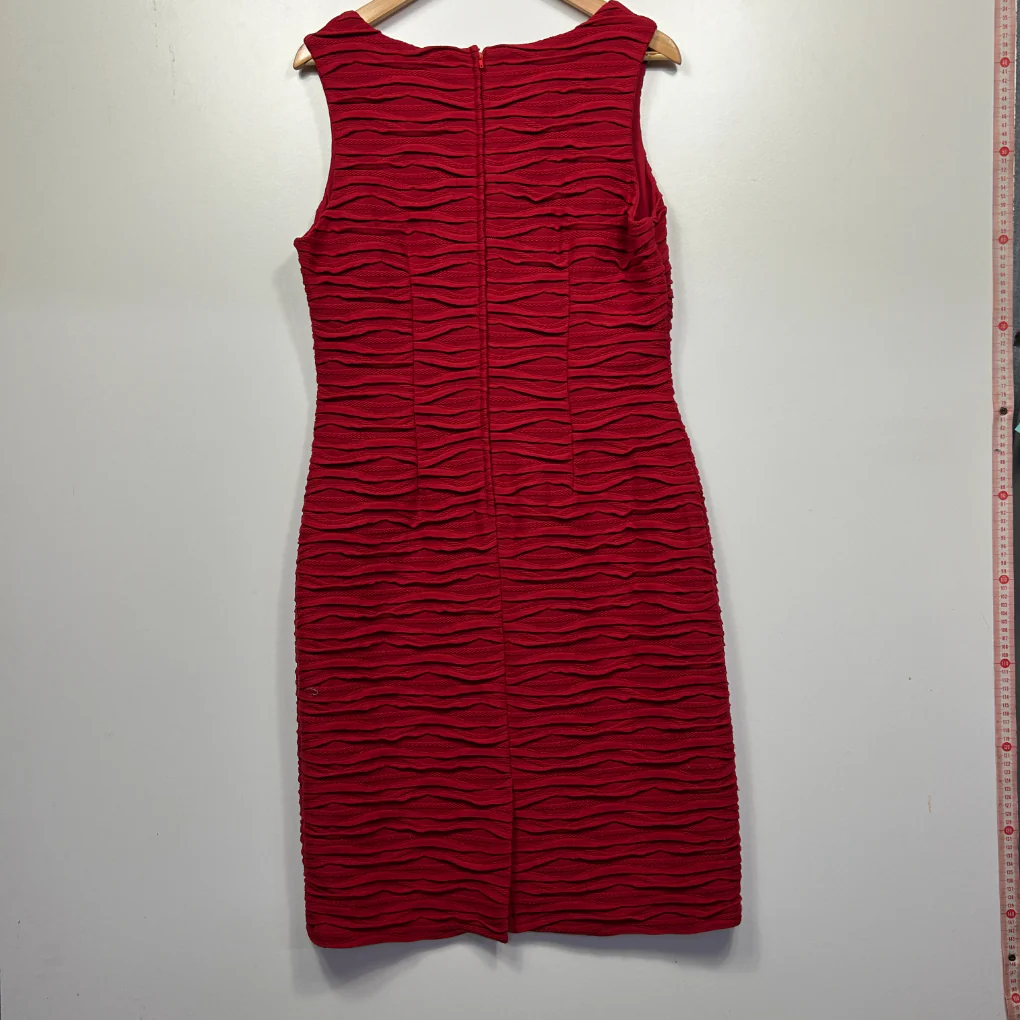 Noni B Red Textured Tiered Ruffle Sleeveless Bodycon Dress - Size 14 - Image 2