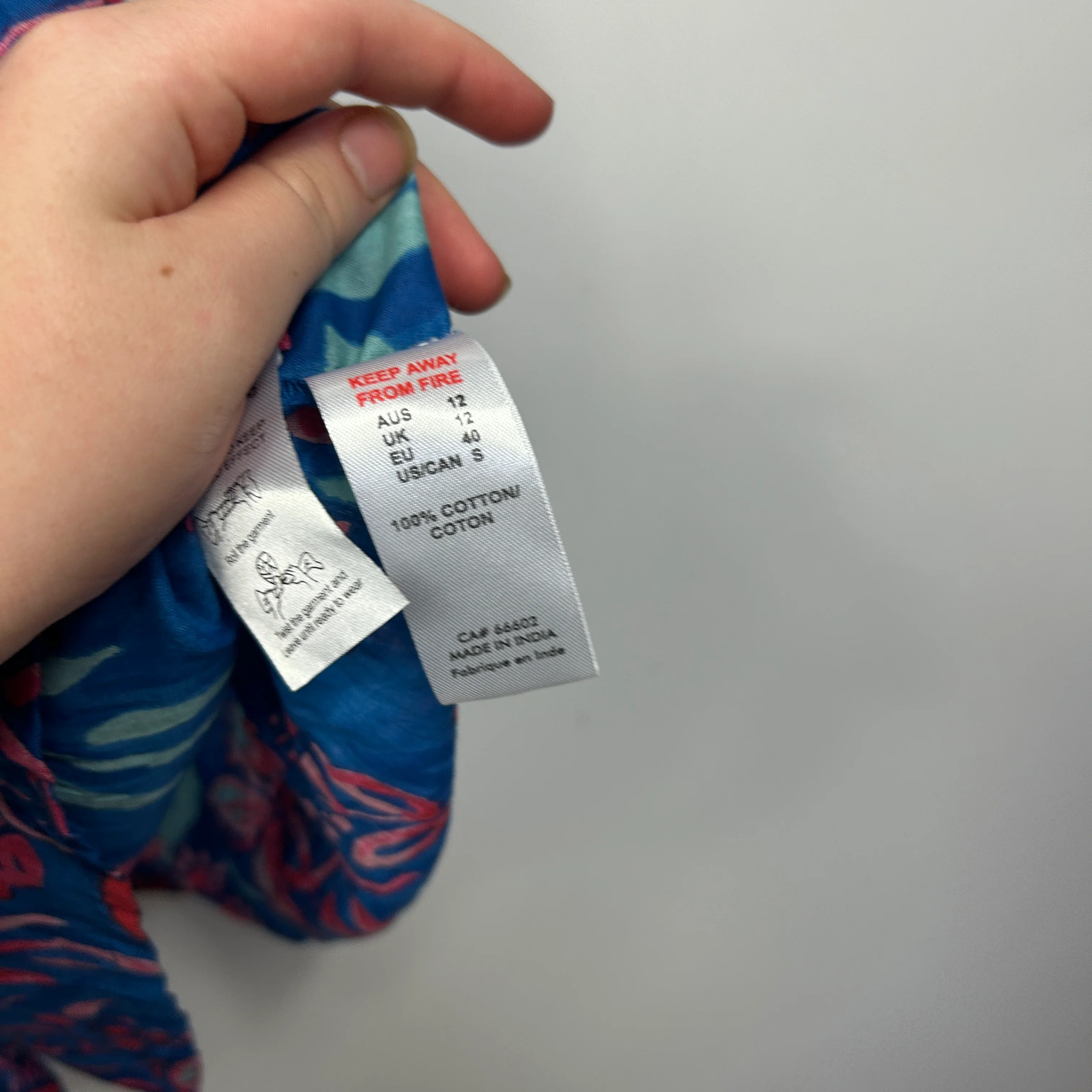 One Summer Navy Blue Tropical Floral Top - Size 12 - Image 3
