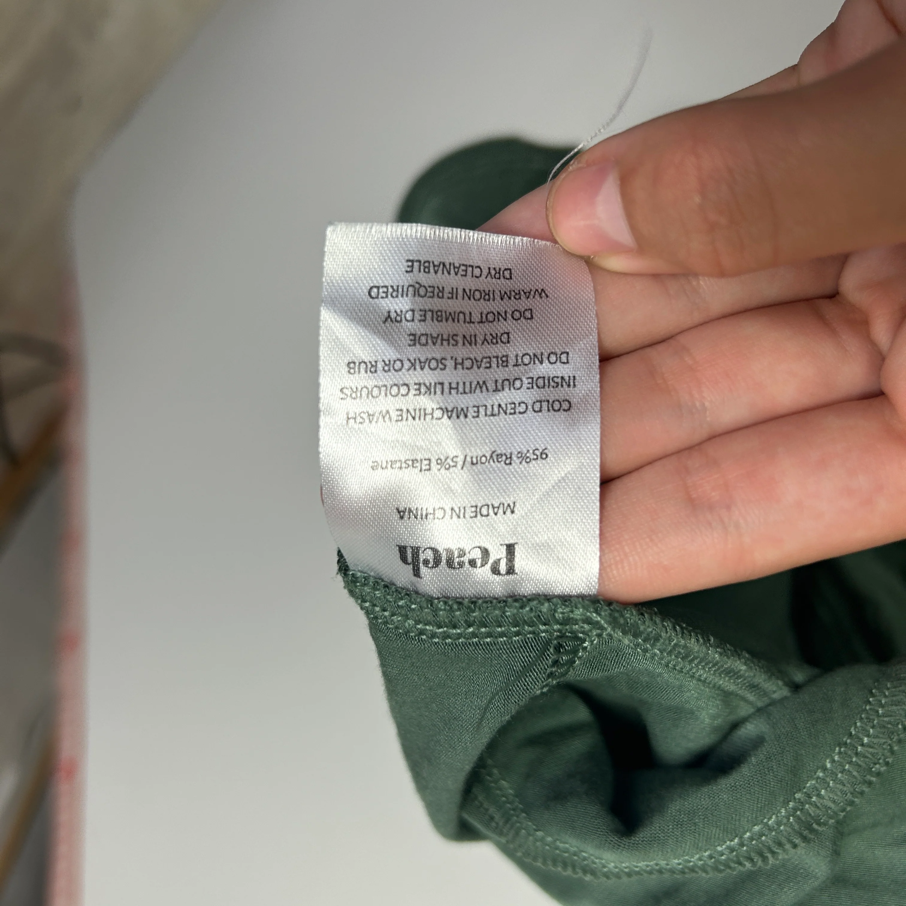 Peach Green Smock Top - Size 18/20 - Image 3