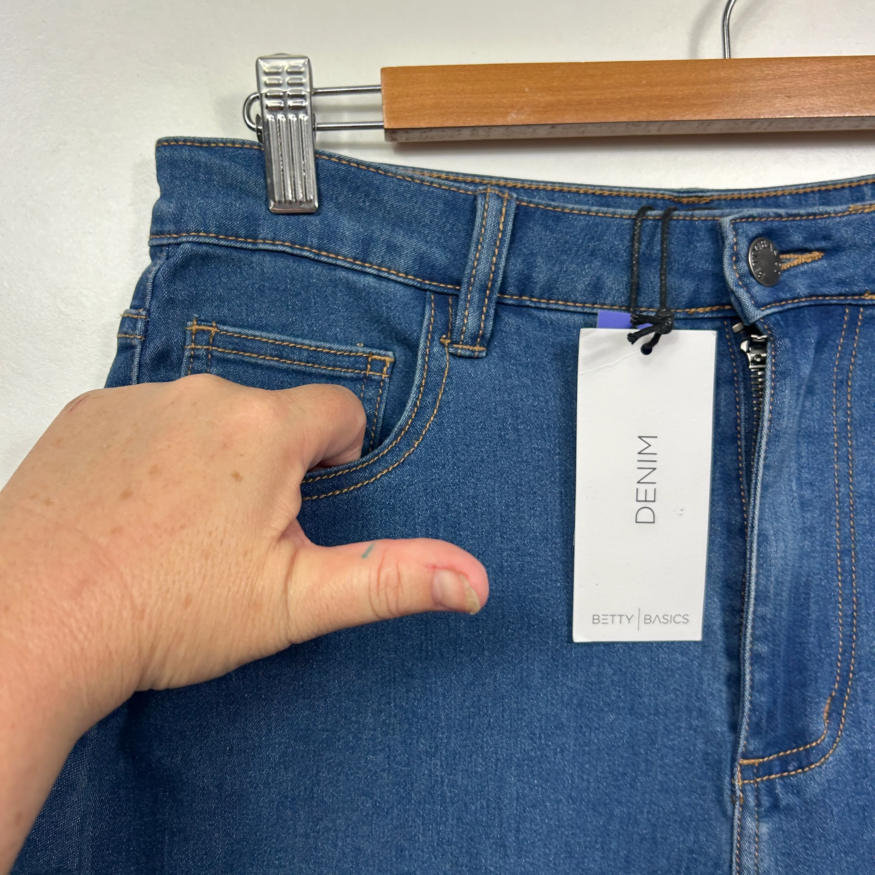 Betty Basics Tabitha Crop Wide Leg Jeans - Size 12 - Image 2