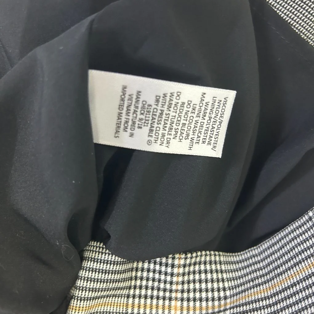 Preview Black Houndstooth Skirt - Size 12 - Image 3