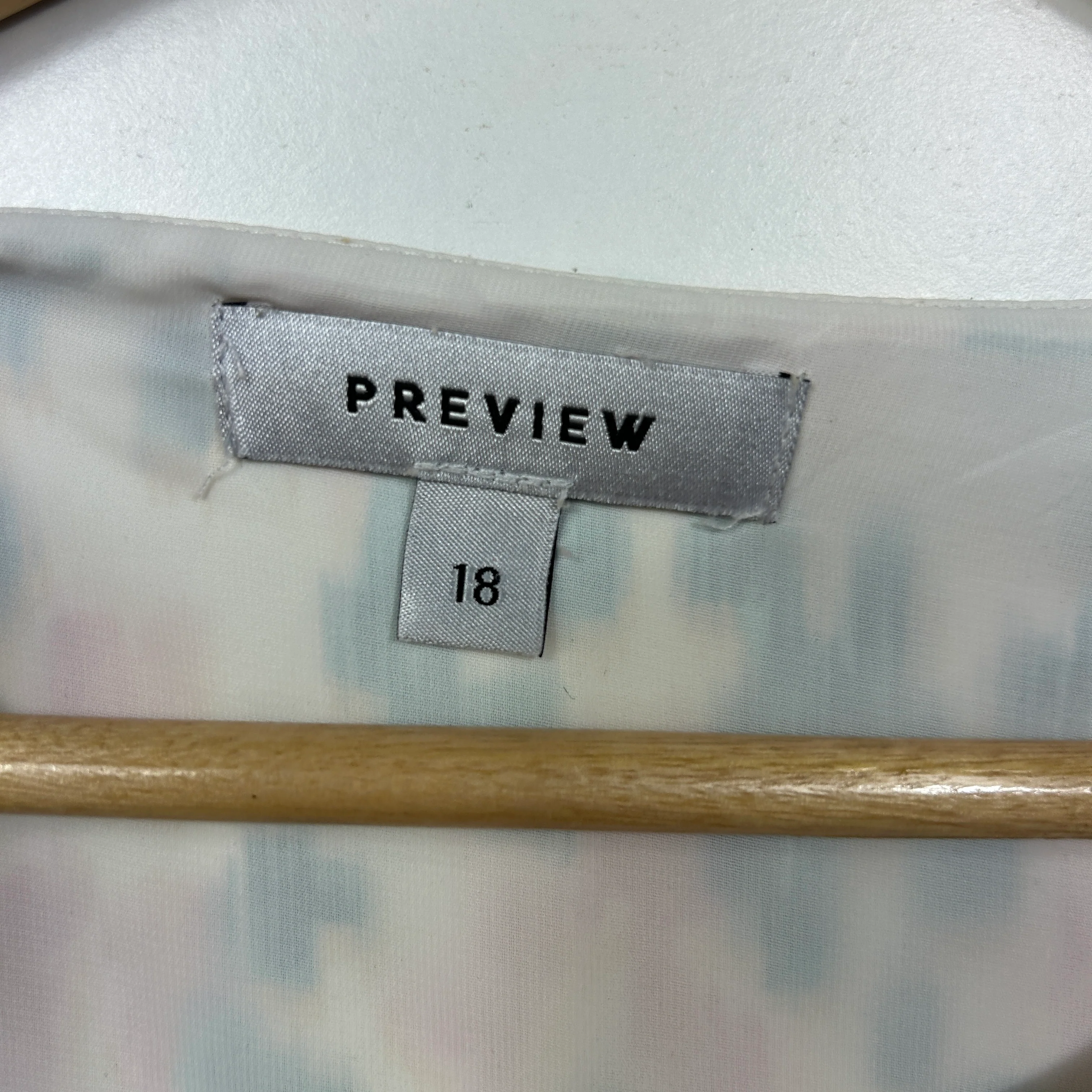 Preview Pink Teal Abstract Print Top - Size 18 - Image 3