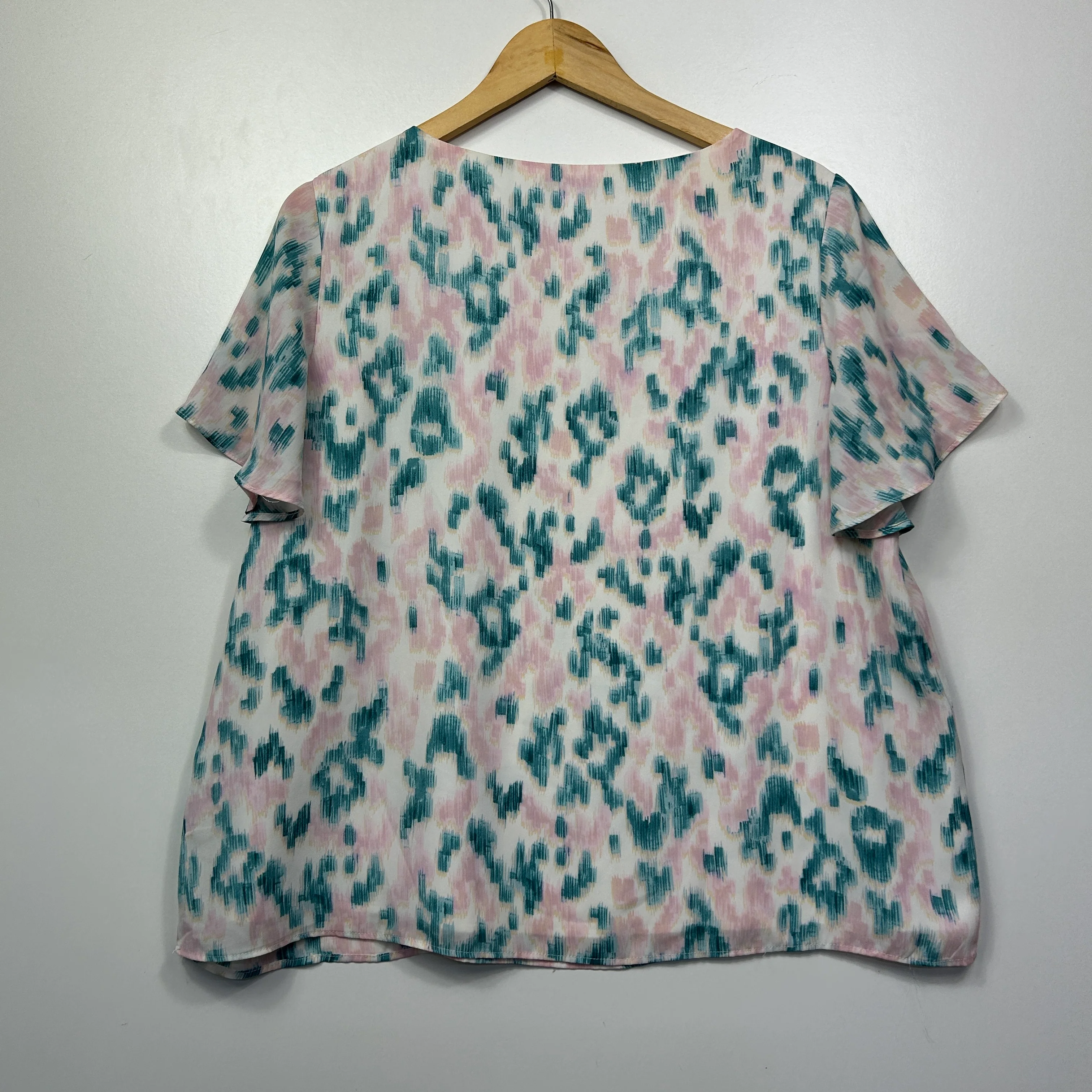Preview Pink Teal Abstract Print Top - Size 18 - Image 5